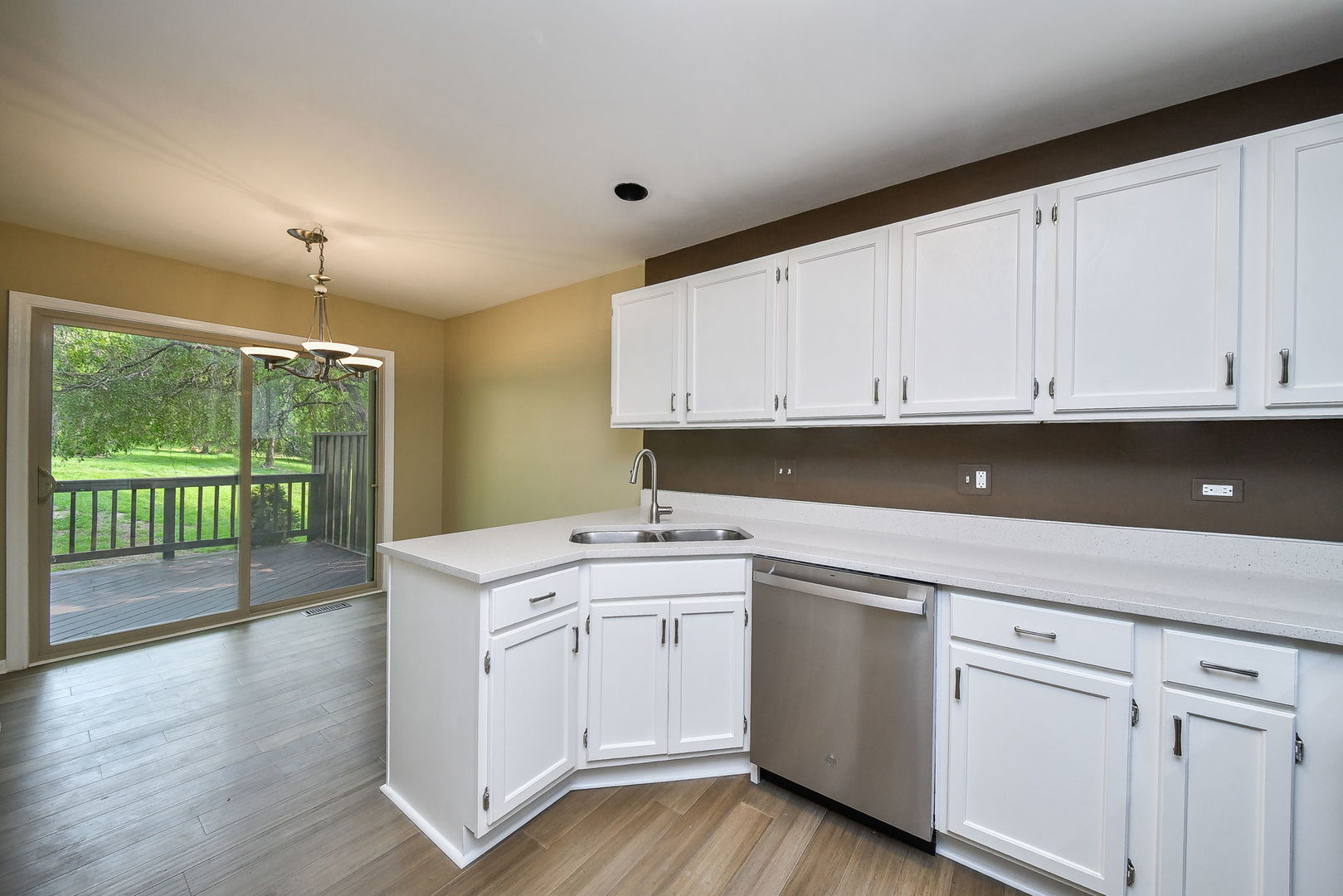 204 Stoneybrook Lane