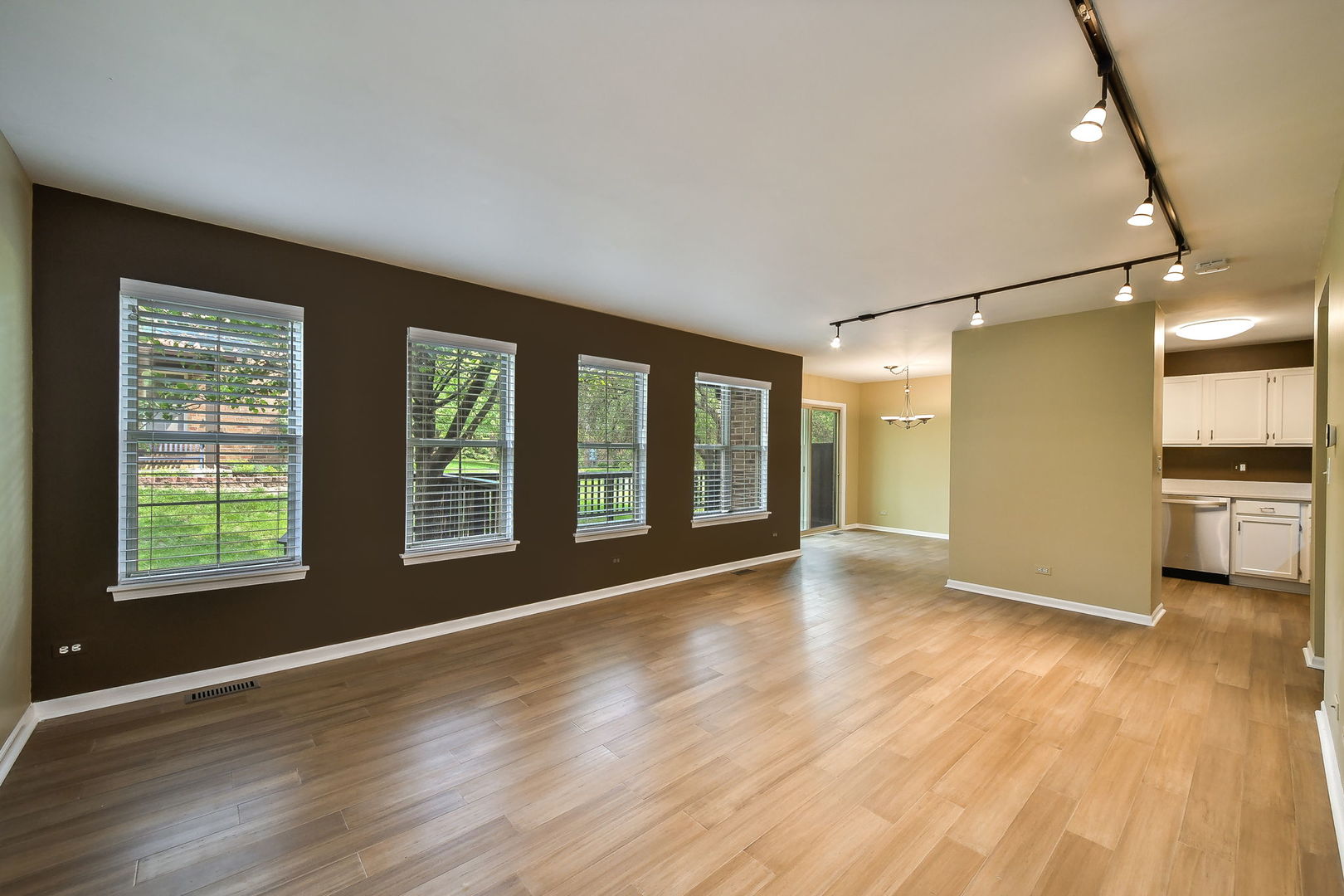 204 Stoneybrook Lane