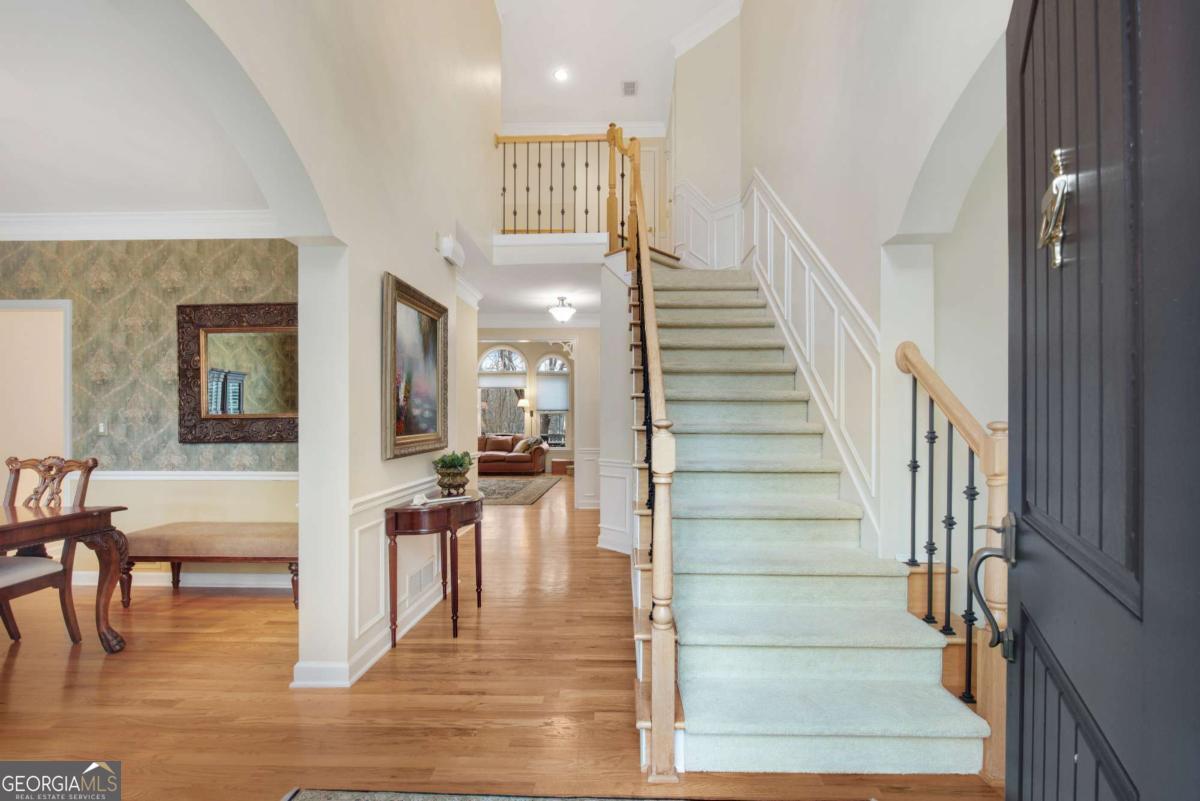 50 Lakecrest Circle