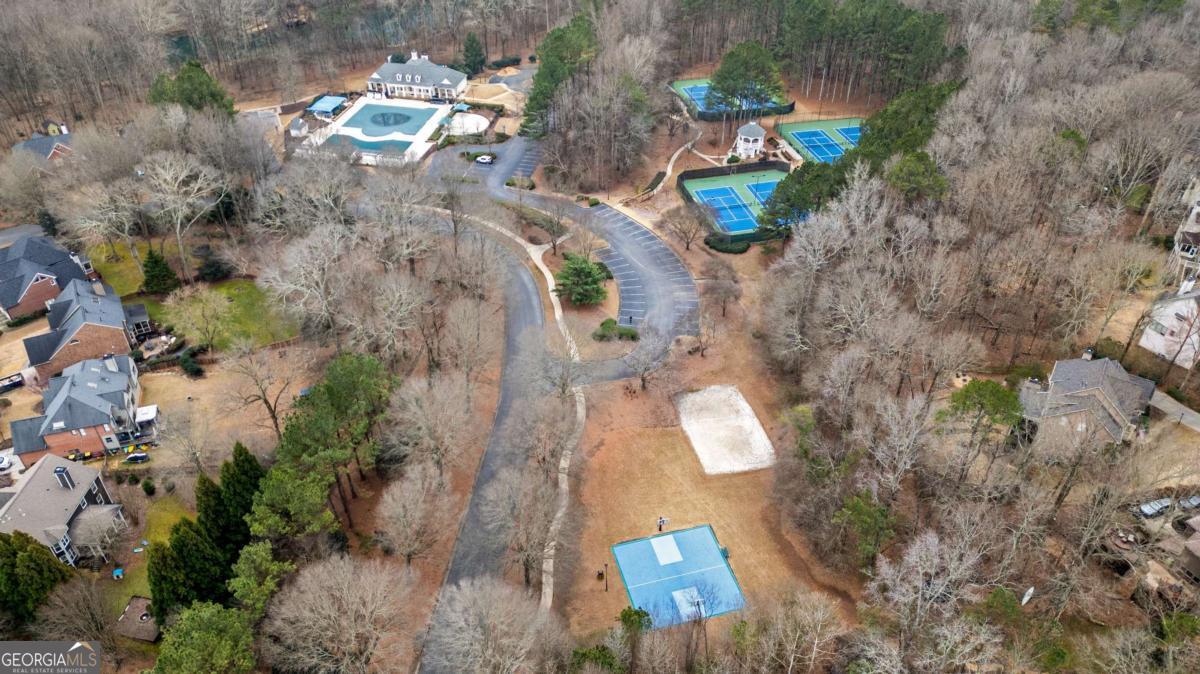 50 Lakecrest Circle