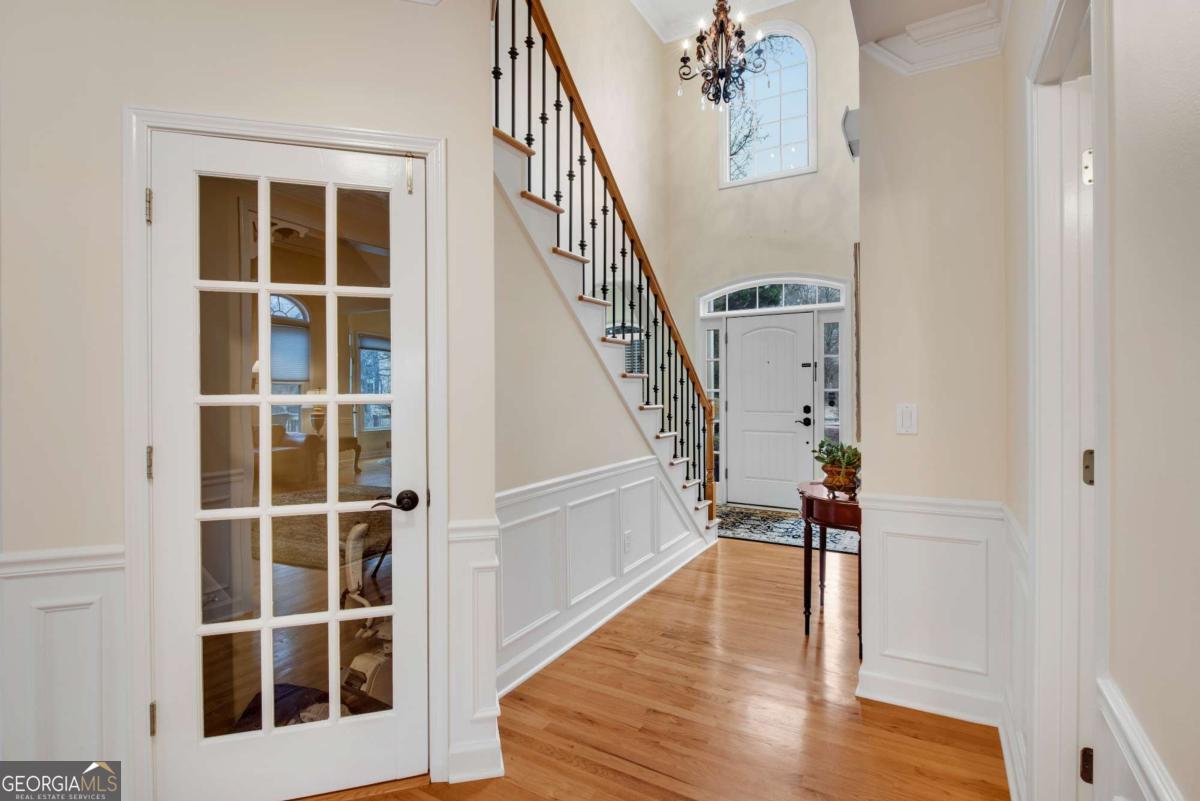 50 Lakecrest Circle