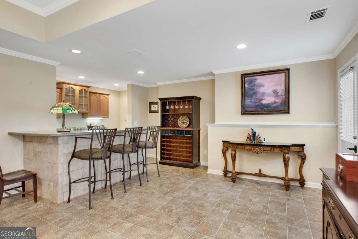 50 Lakecrest Circle