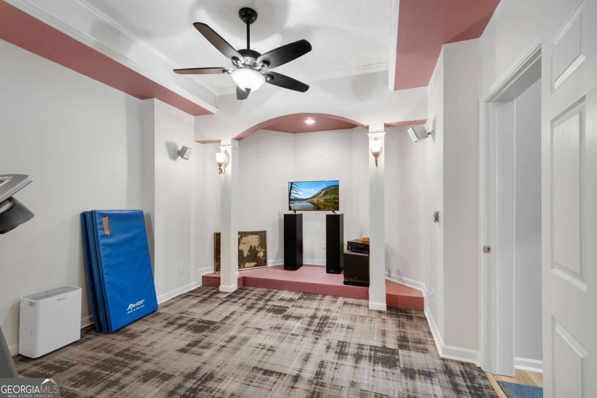 50 Lakecrest Circle