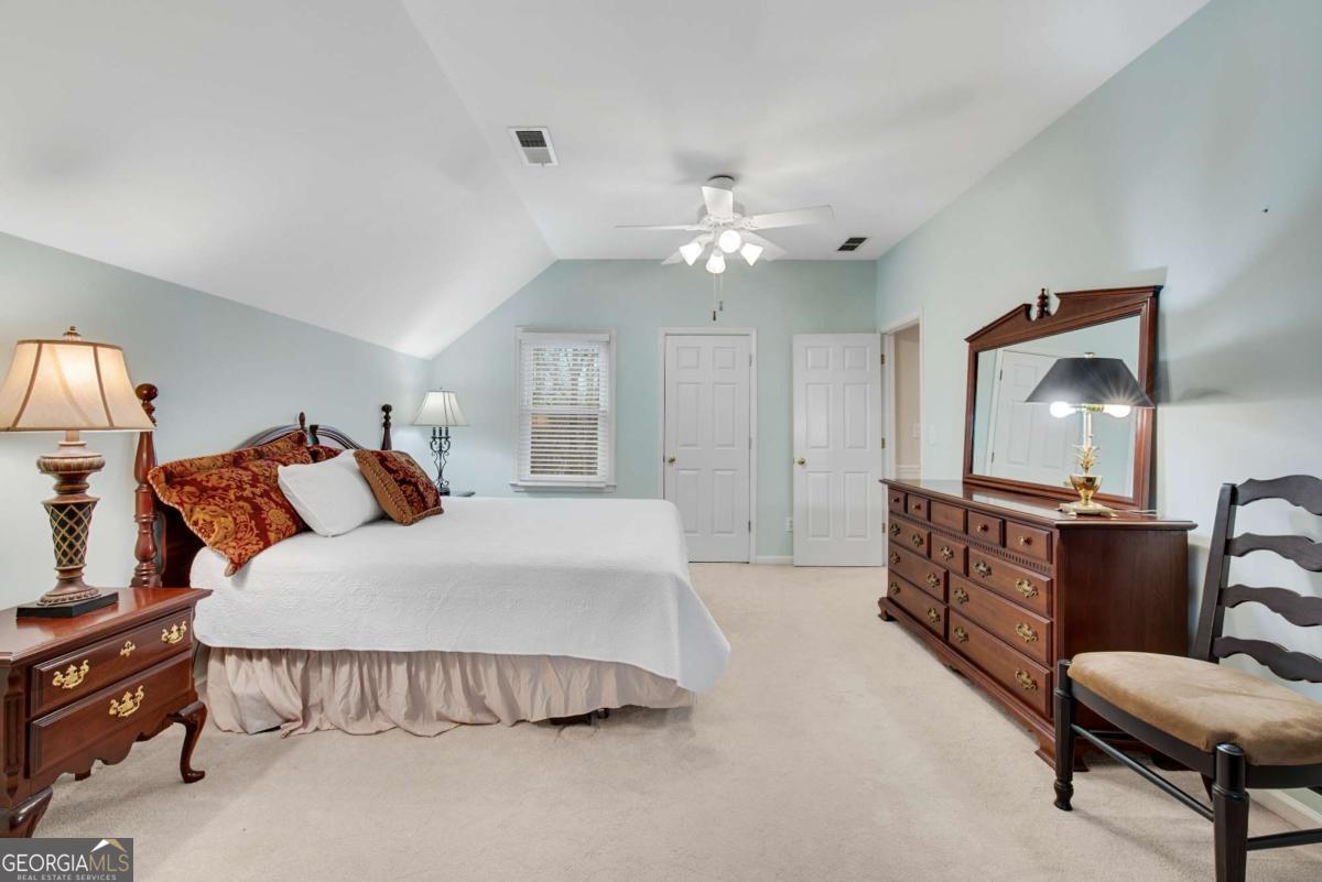 50 Lakecrest Circle