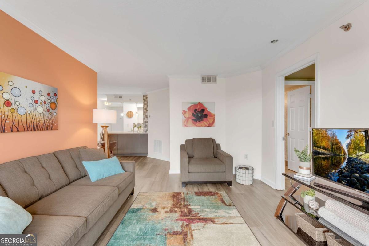 795 Hammond Drive # 1402