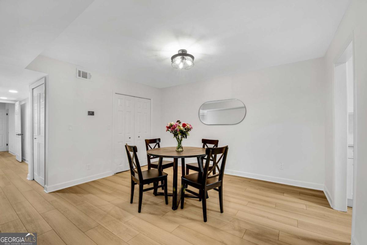6851 Roswell Road # Q16