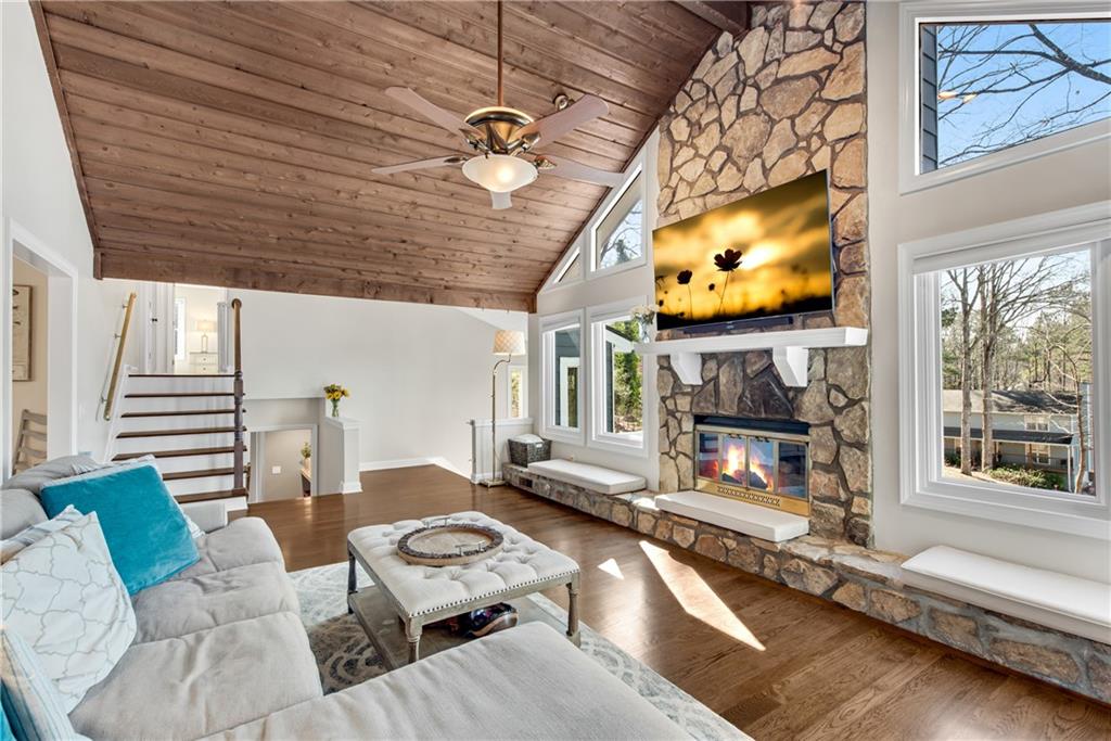 2421 Spring Lake Drive
