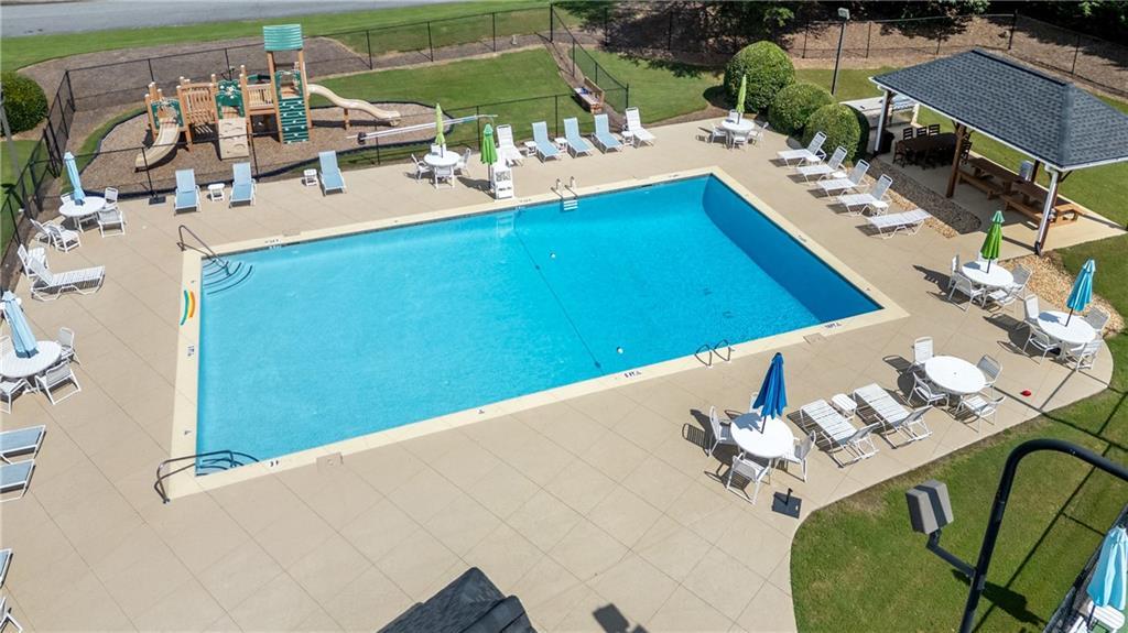 2212 Heritage Trace View