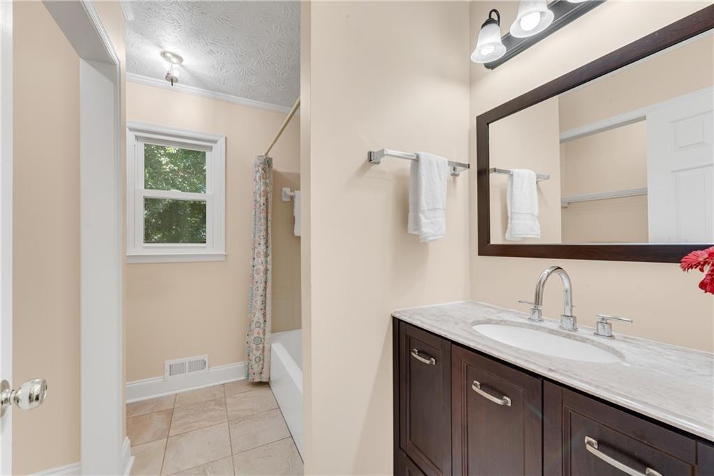 2212 Heritage Trace View