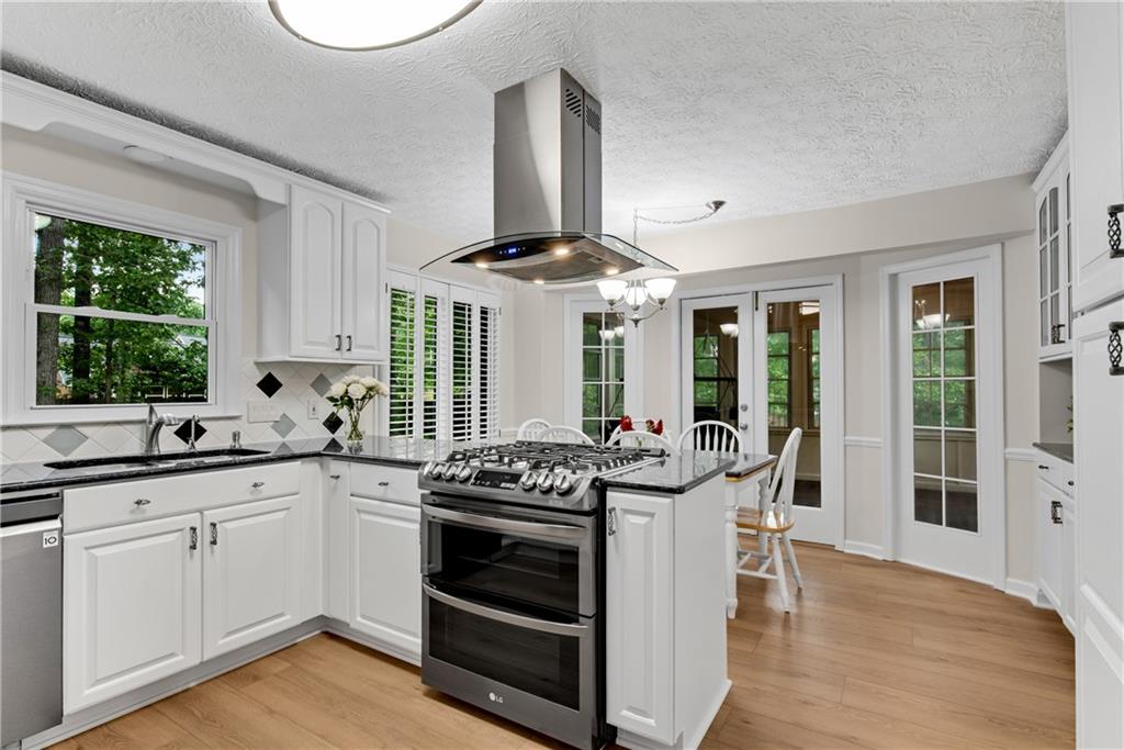 2719 Huckleberry Path