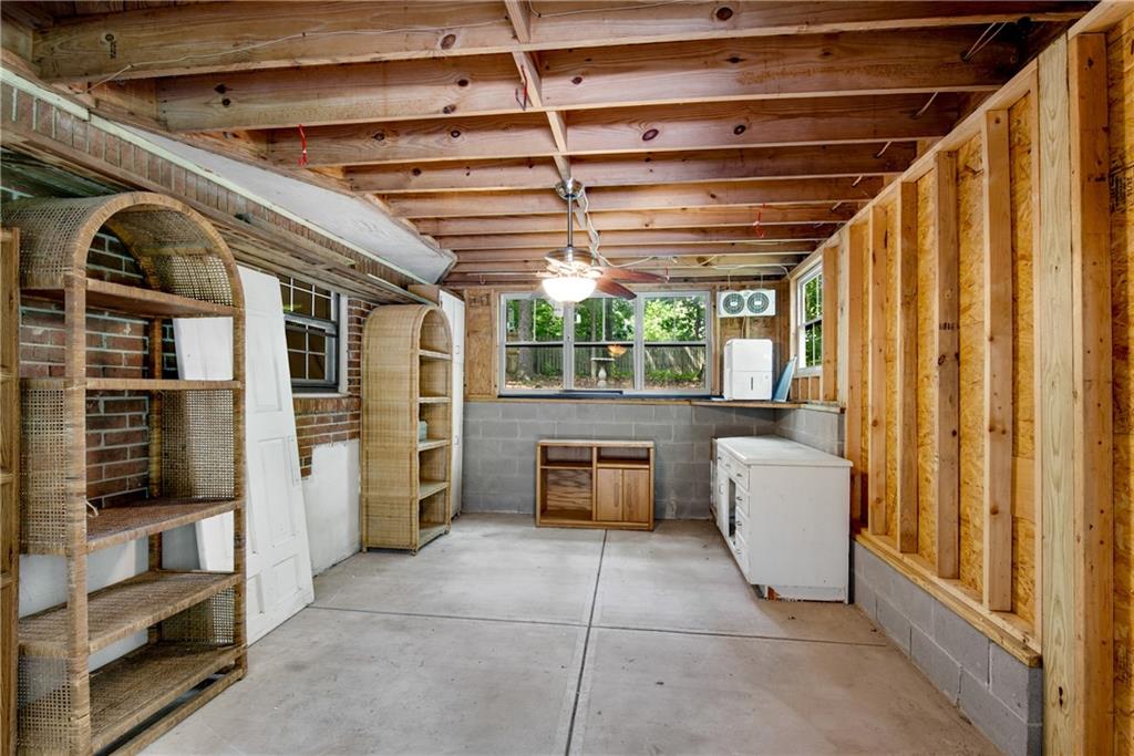 2719 Huckleberry Path
