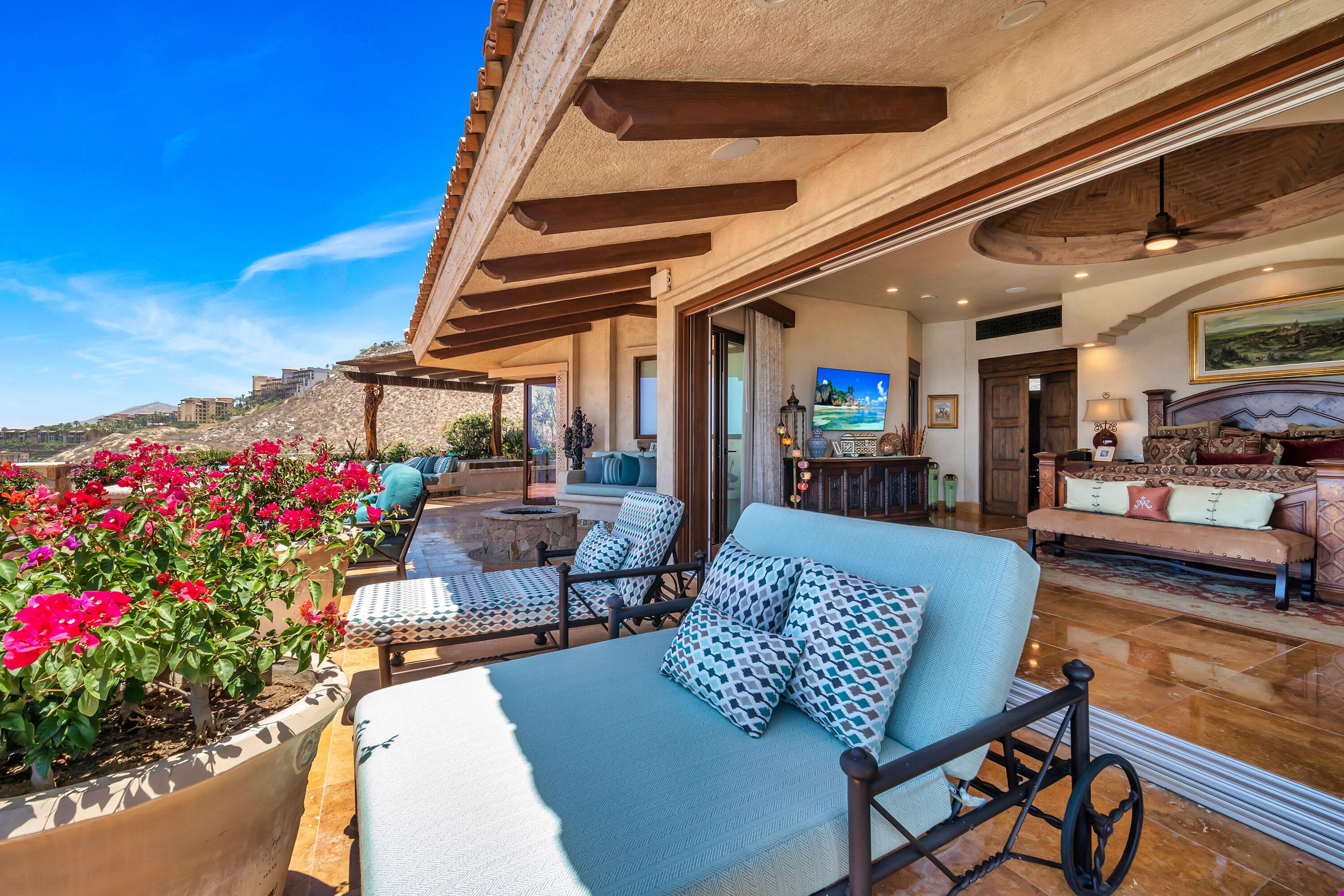 3 Calle Cerrada del Sol, Villa Vista Encantada