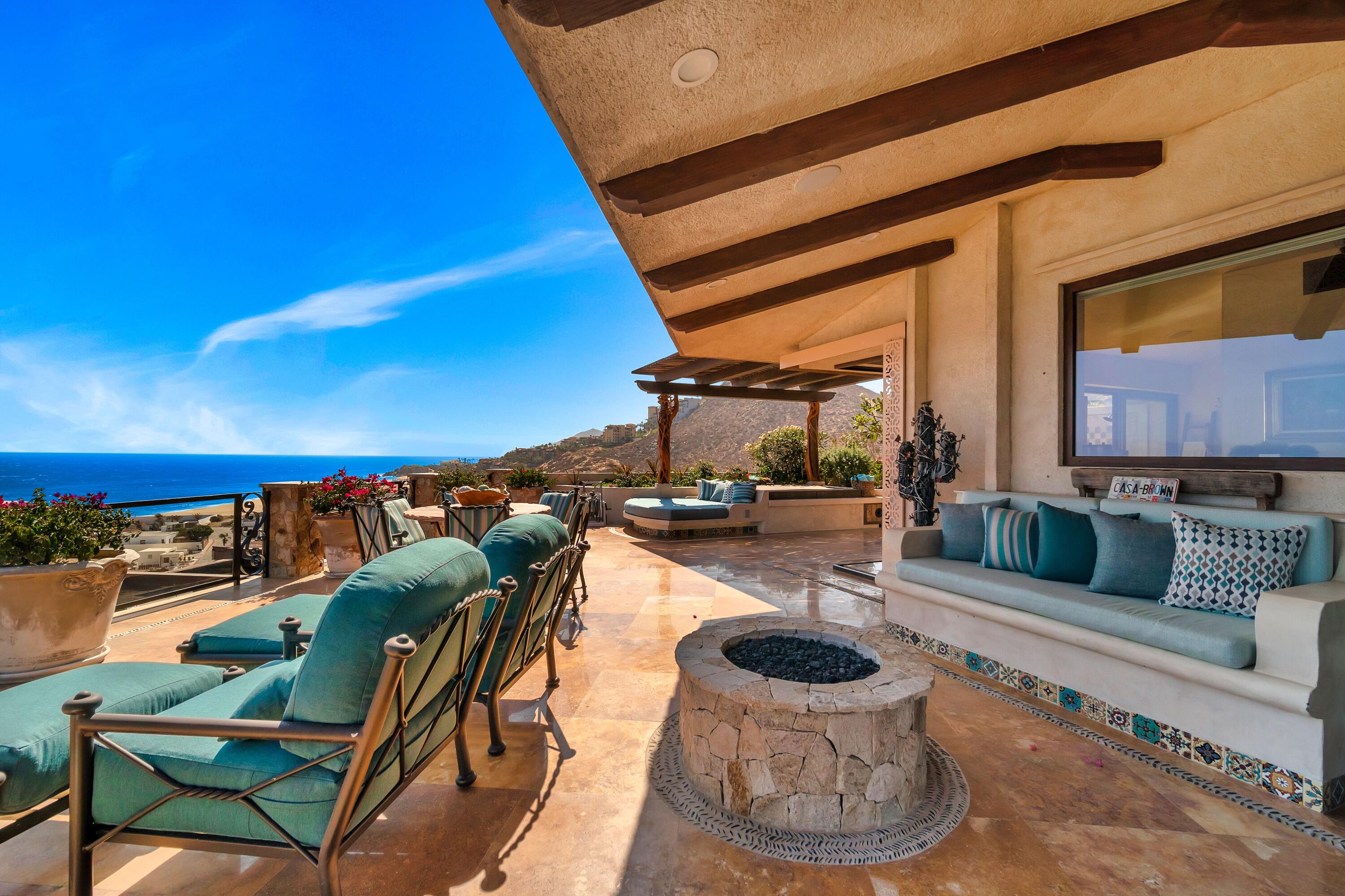 3 Calle Cerrada del Sol, Villa Vista Encantada