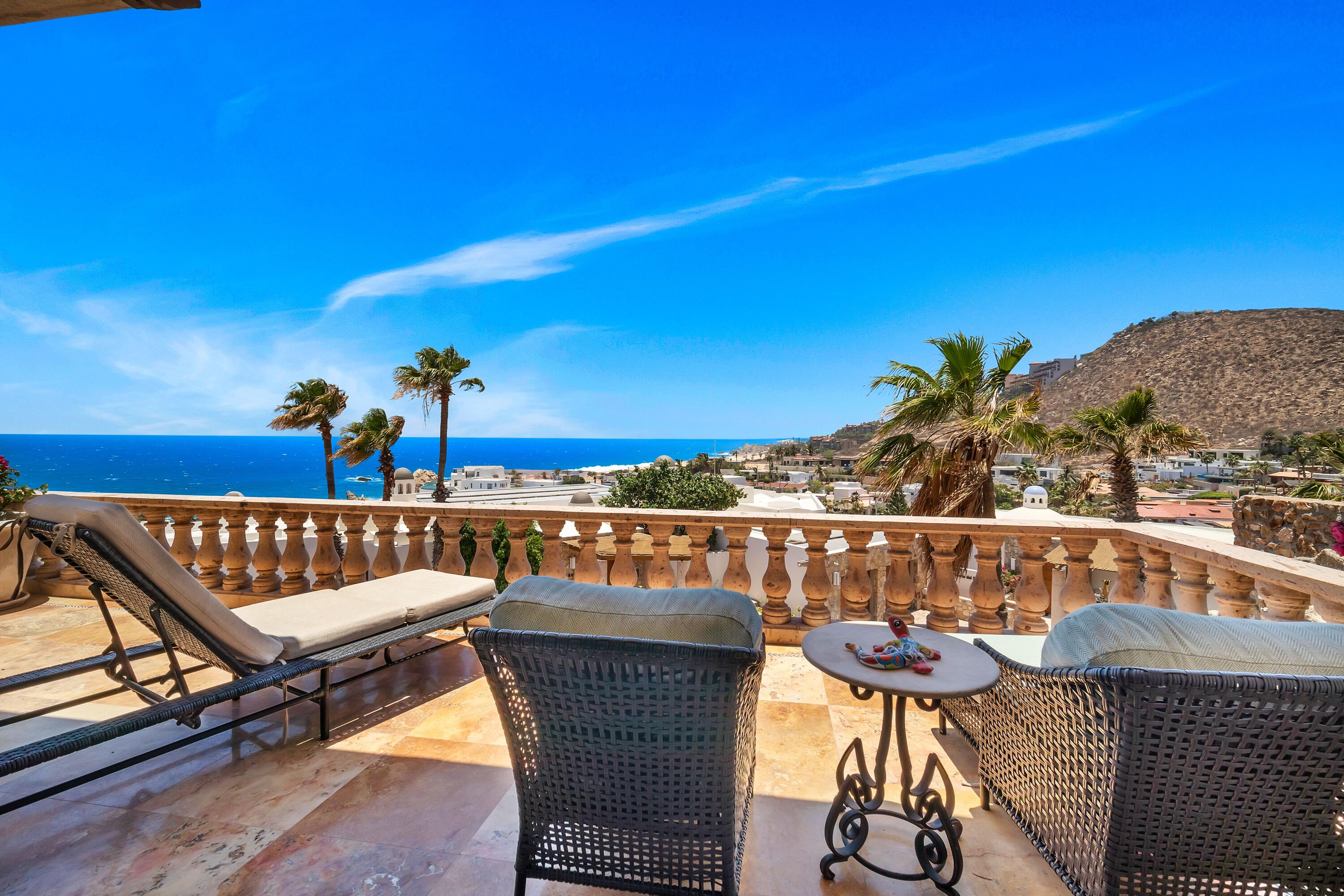 3 Calle Cerrada del Sol, Villa Vista Encantada