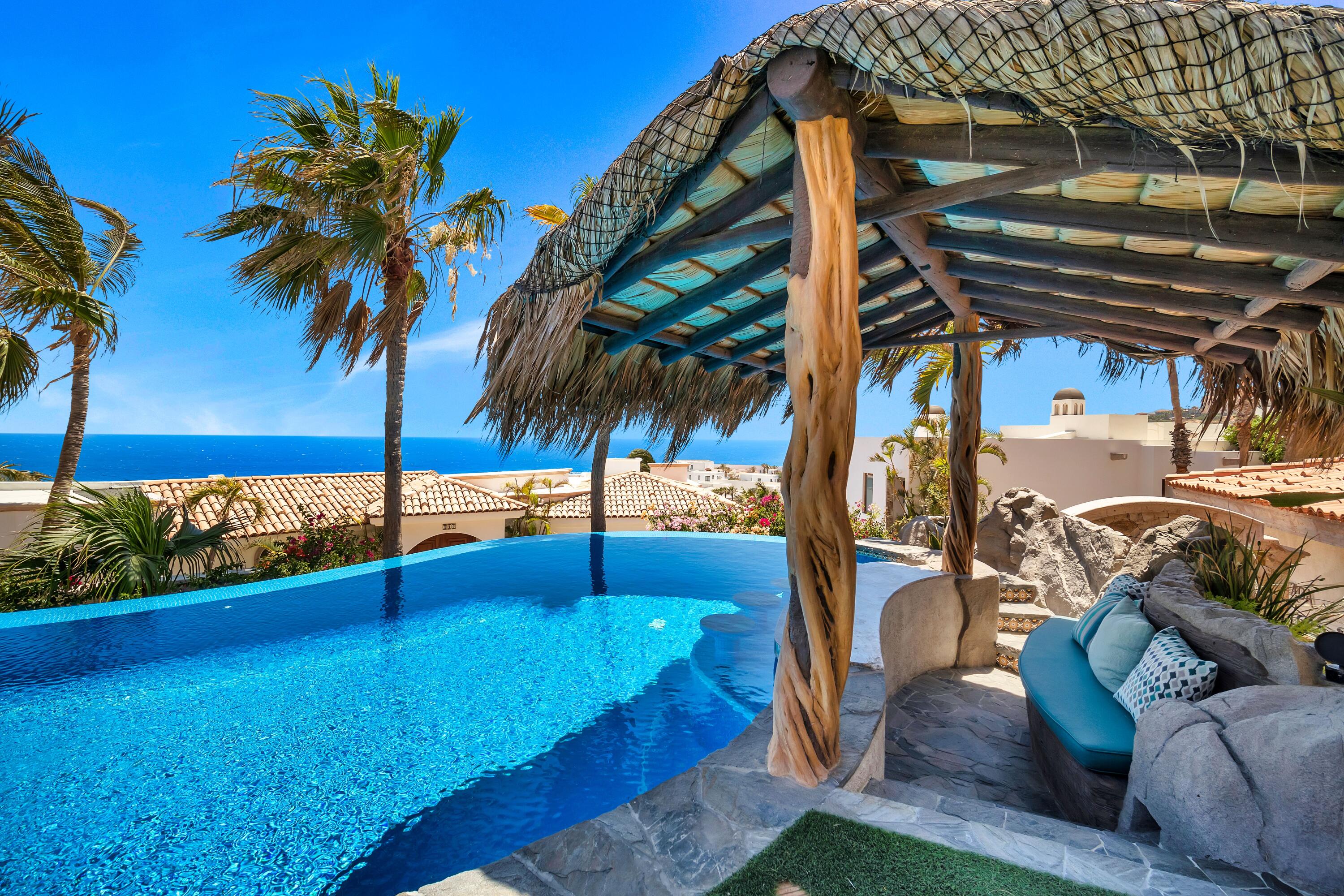 3 Calle Cerrada del Sol, Villa Vista Encantada