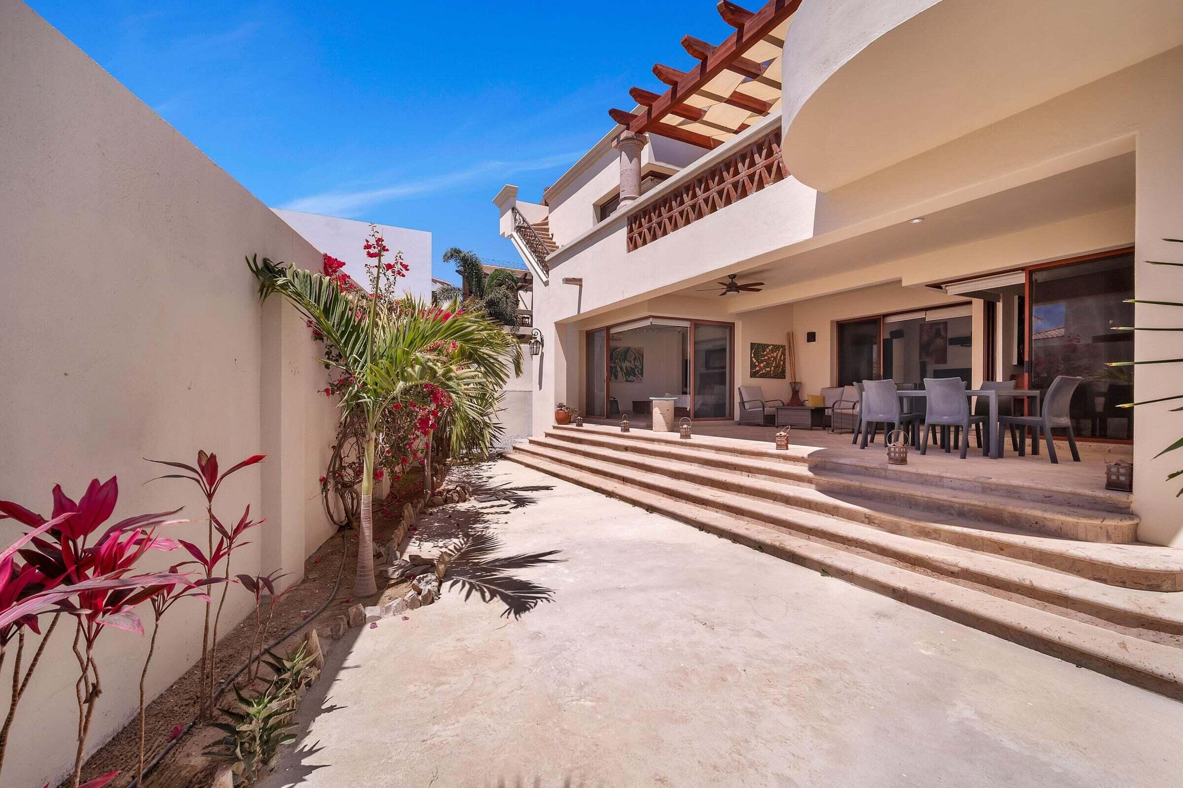 10 SELLER FINANCING, Casa Arte
