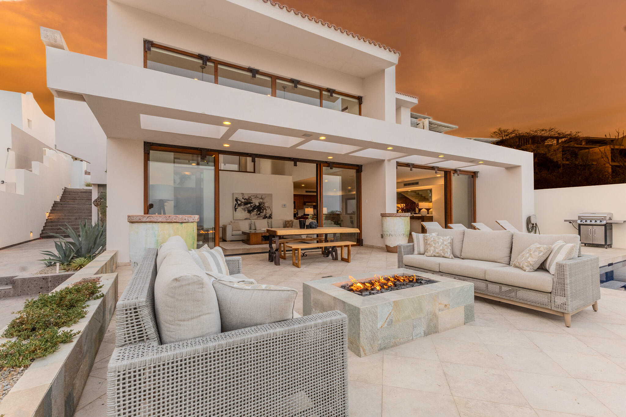 60 La Canada - Club Campestre, Casa Blanca