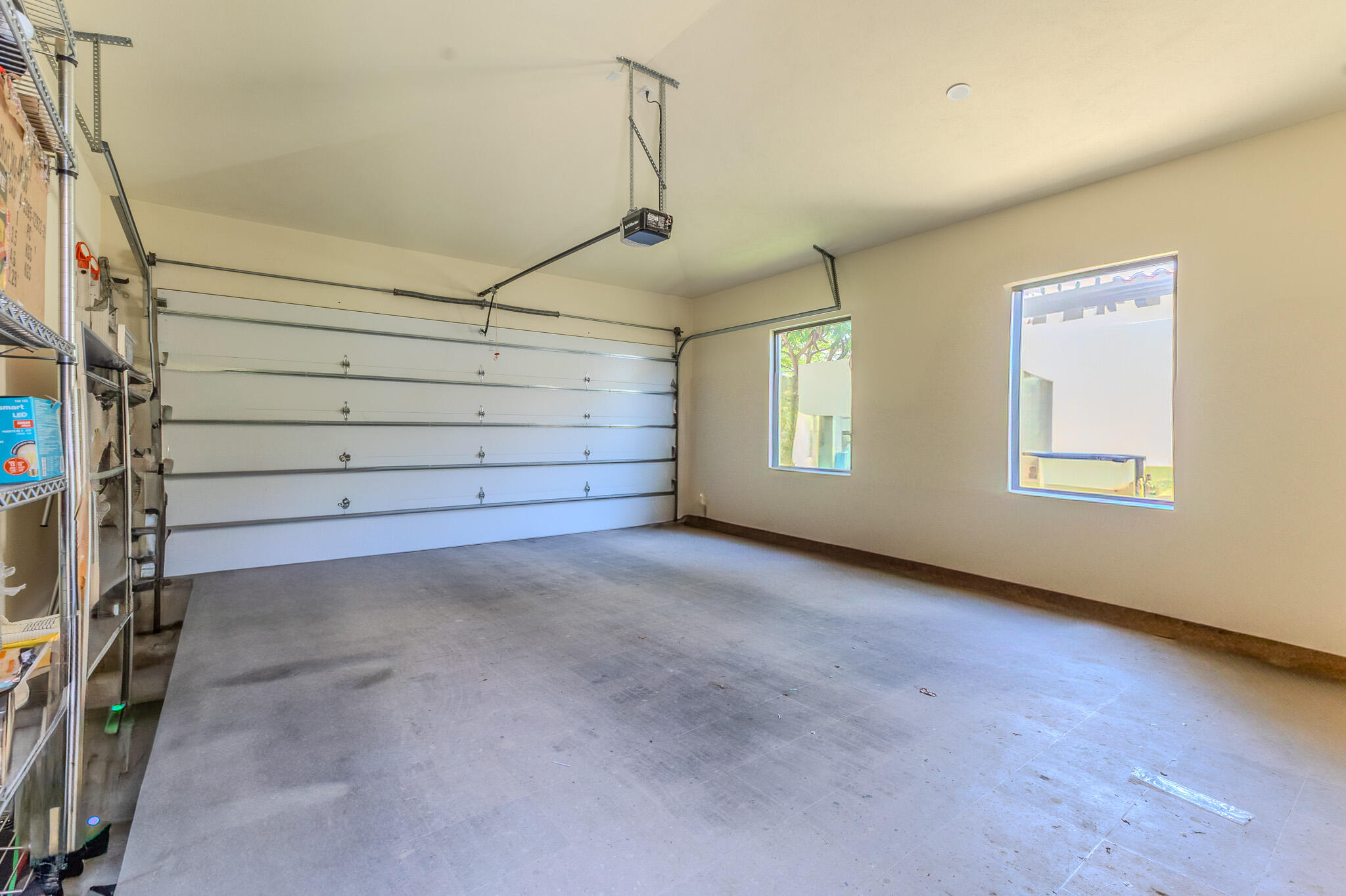 Coronado 4.6, Pacific