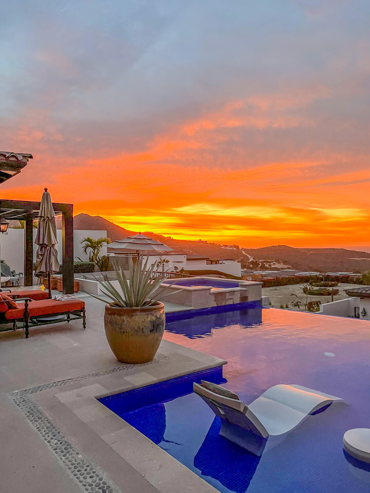 Coronado 4.6, Pacific