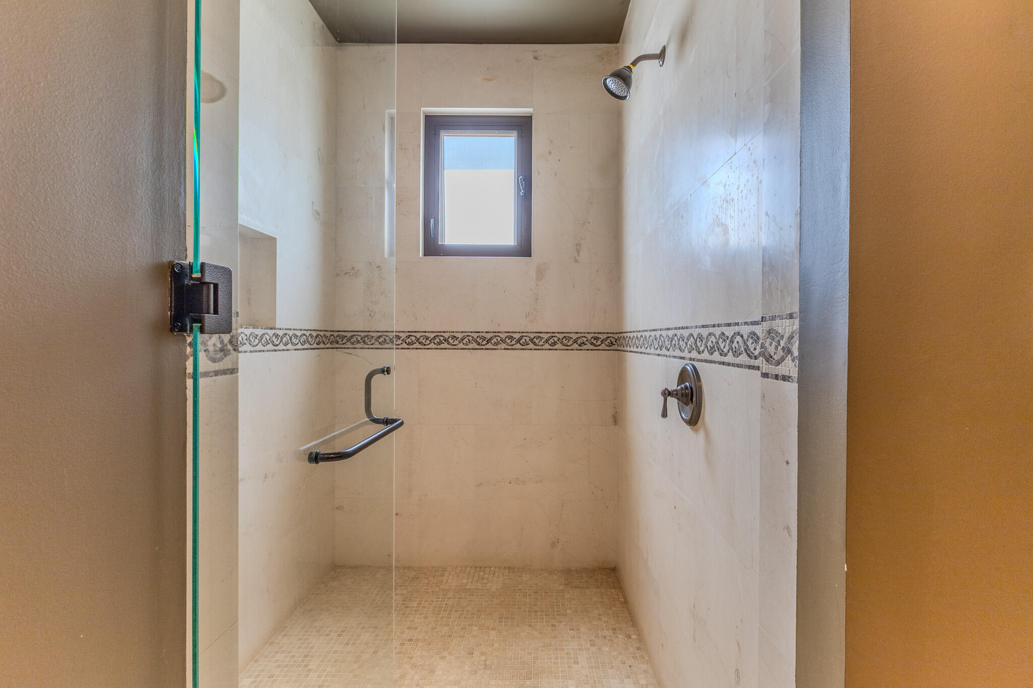 Coronado 4.6, Pacific