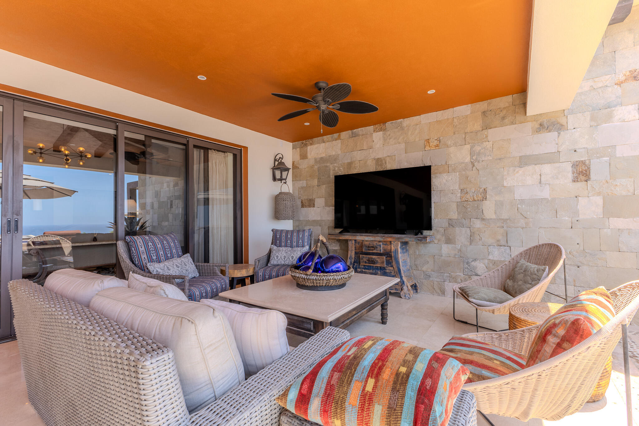 Coronado 4.6, Pacific