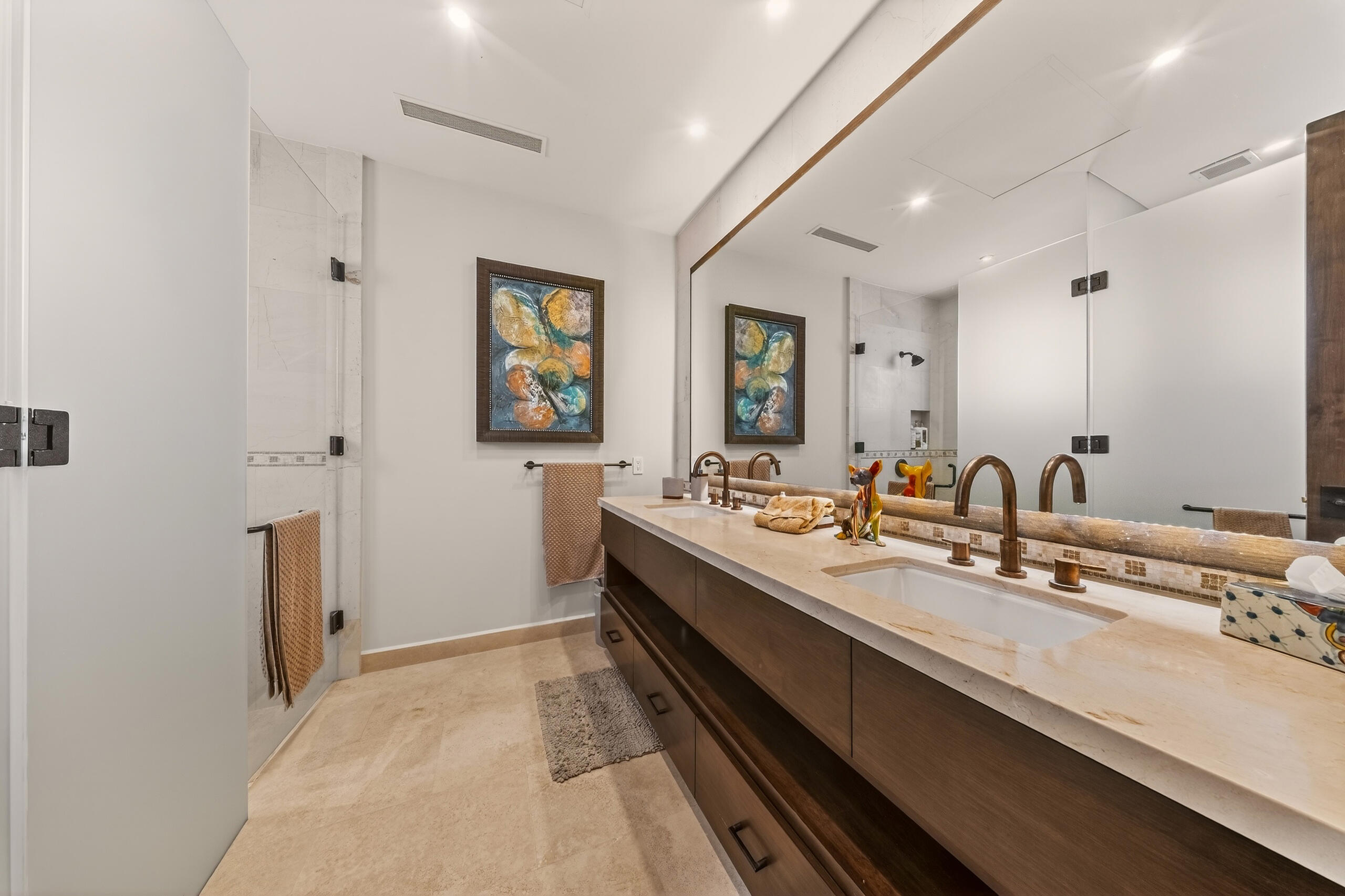 Coronado 4.6, Pacific