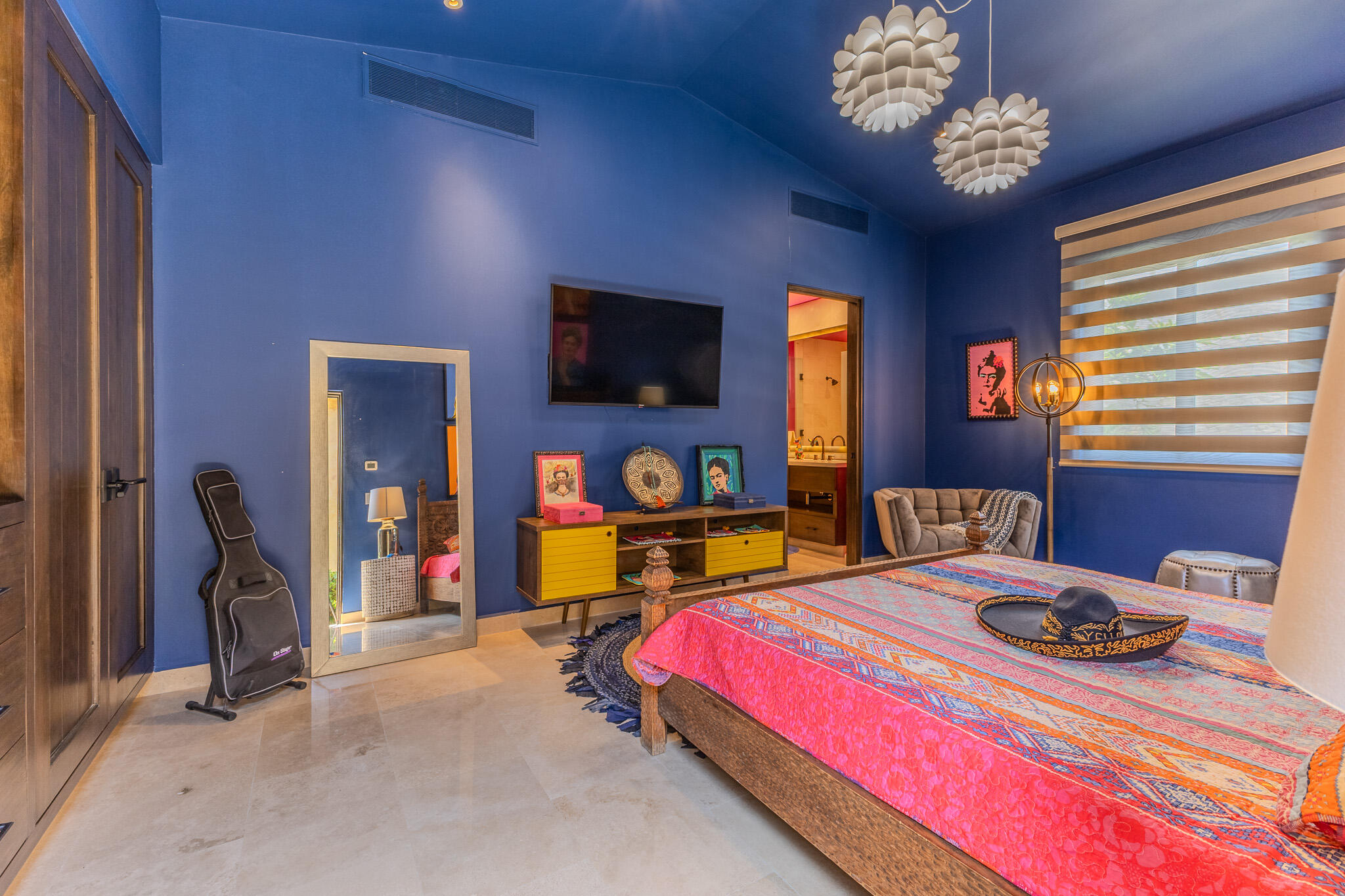 Coronado 4.6, Pacific