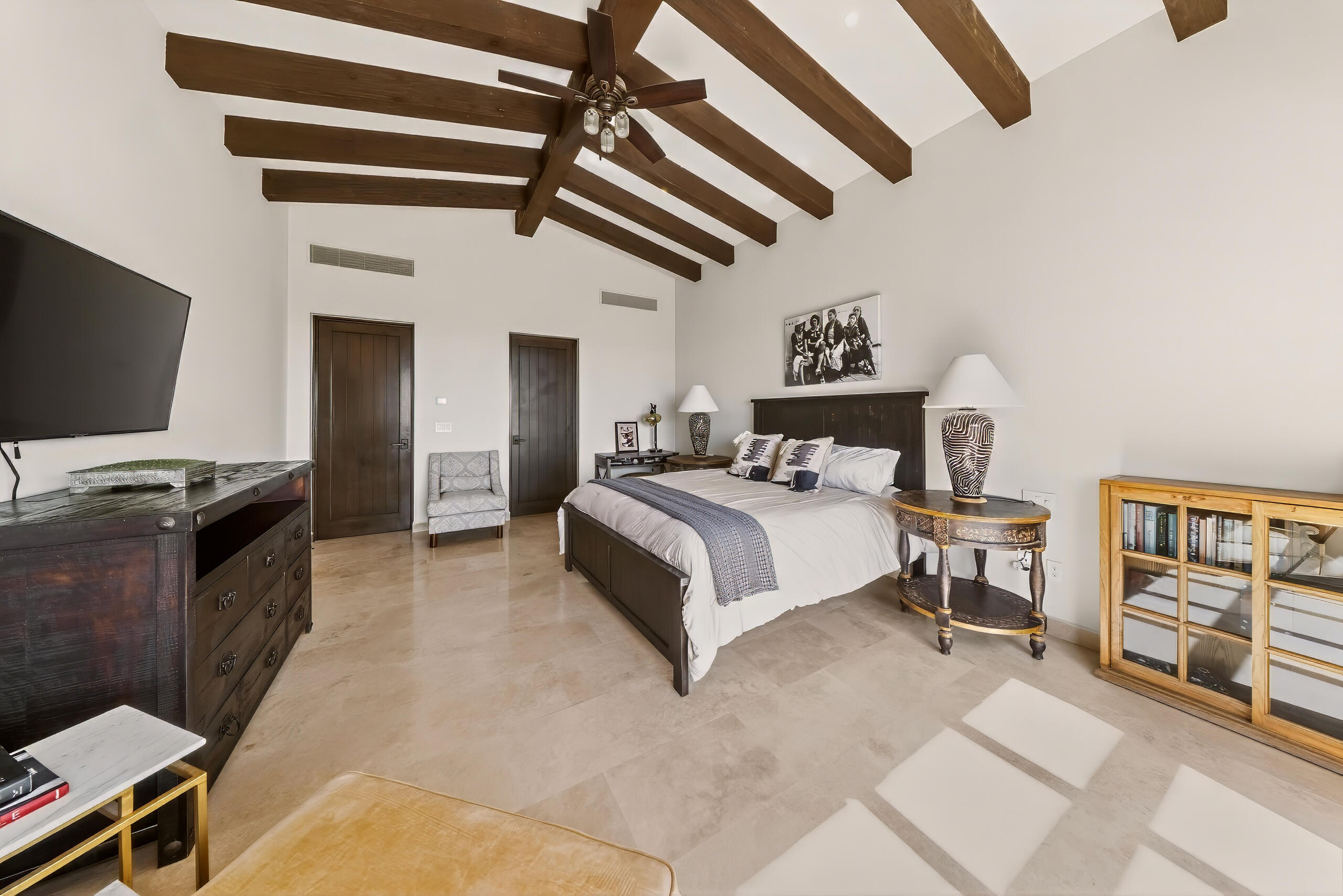 Coronado 4.6, Pacific