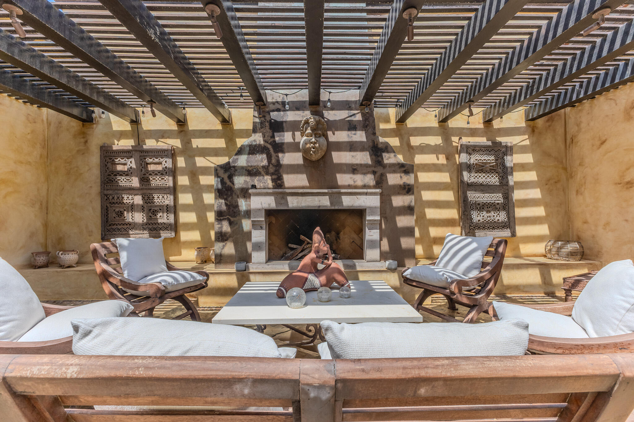 Coronado 4.6, Pacific