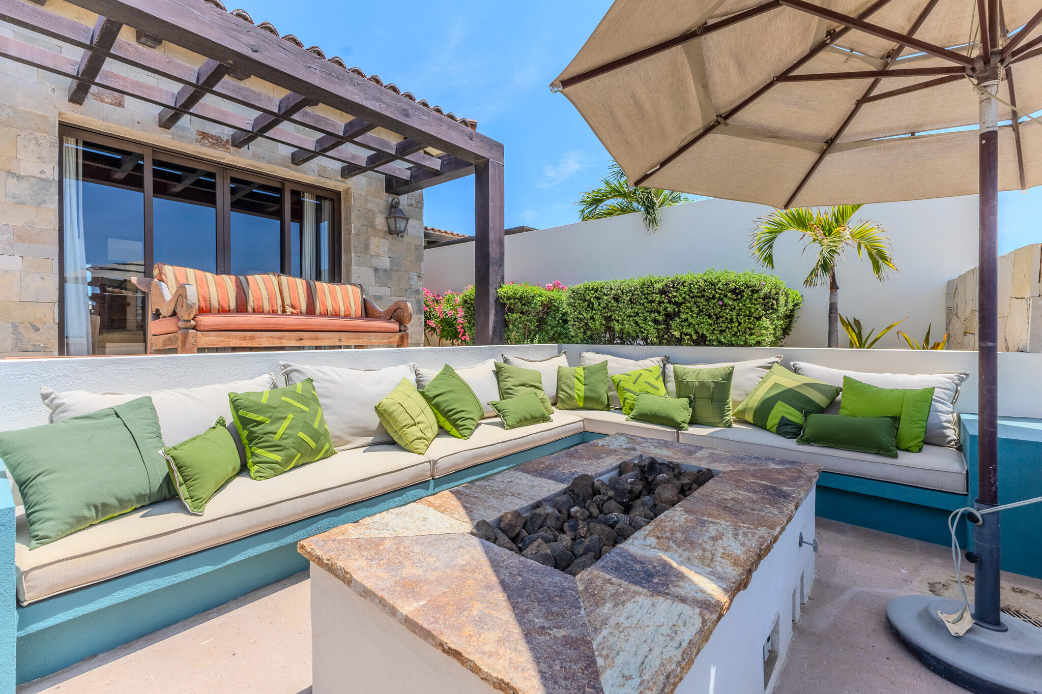 Coronado 4.6, Pacific