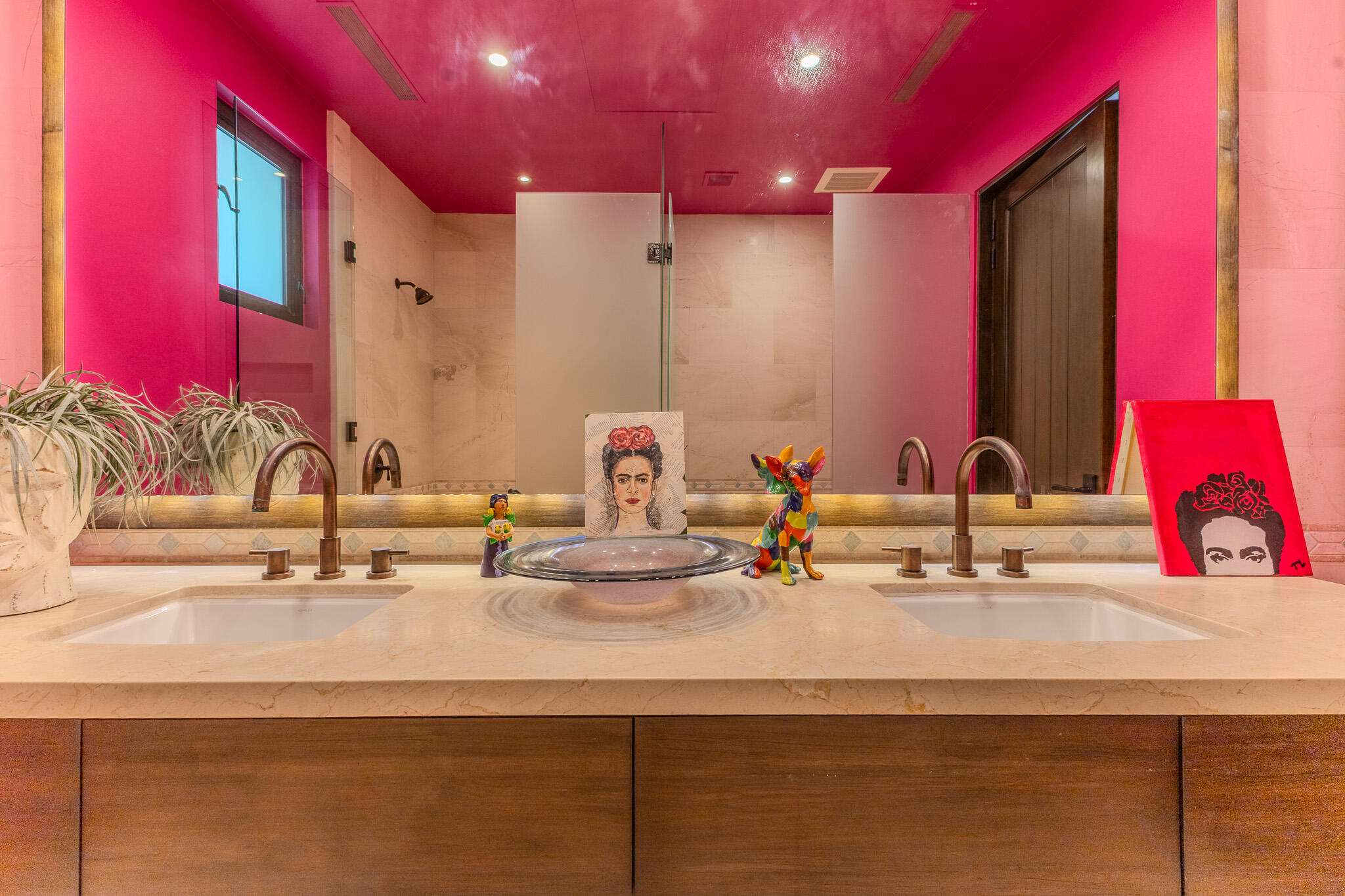 Coronado 4.6, Pacific