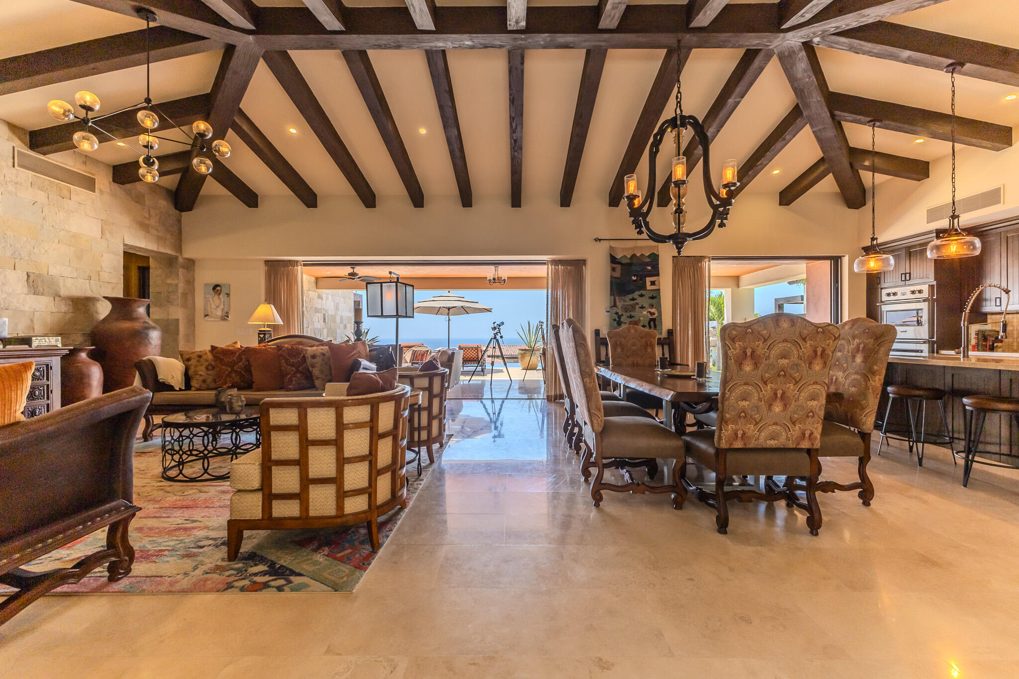 Coronado 4.6, Pacific