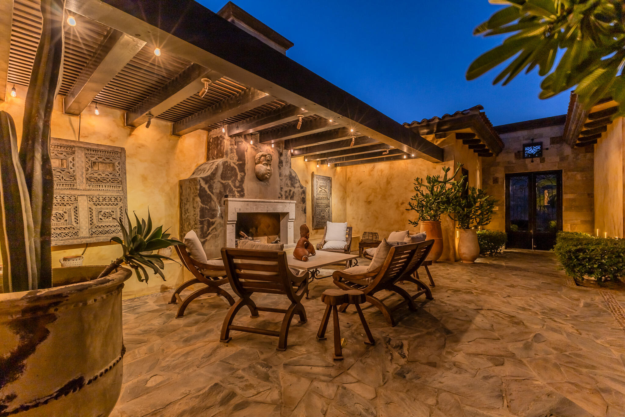 Coronado 4.6, Pacific