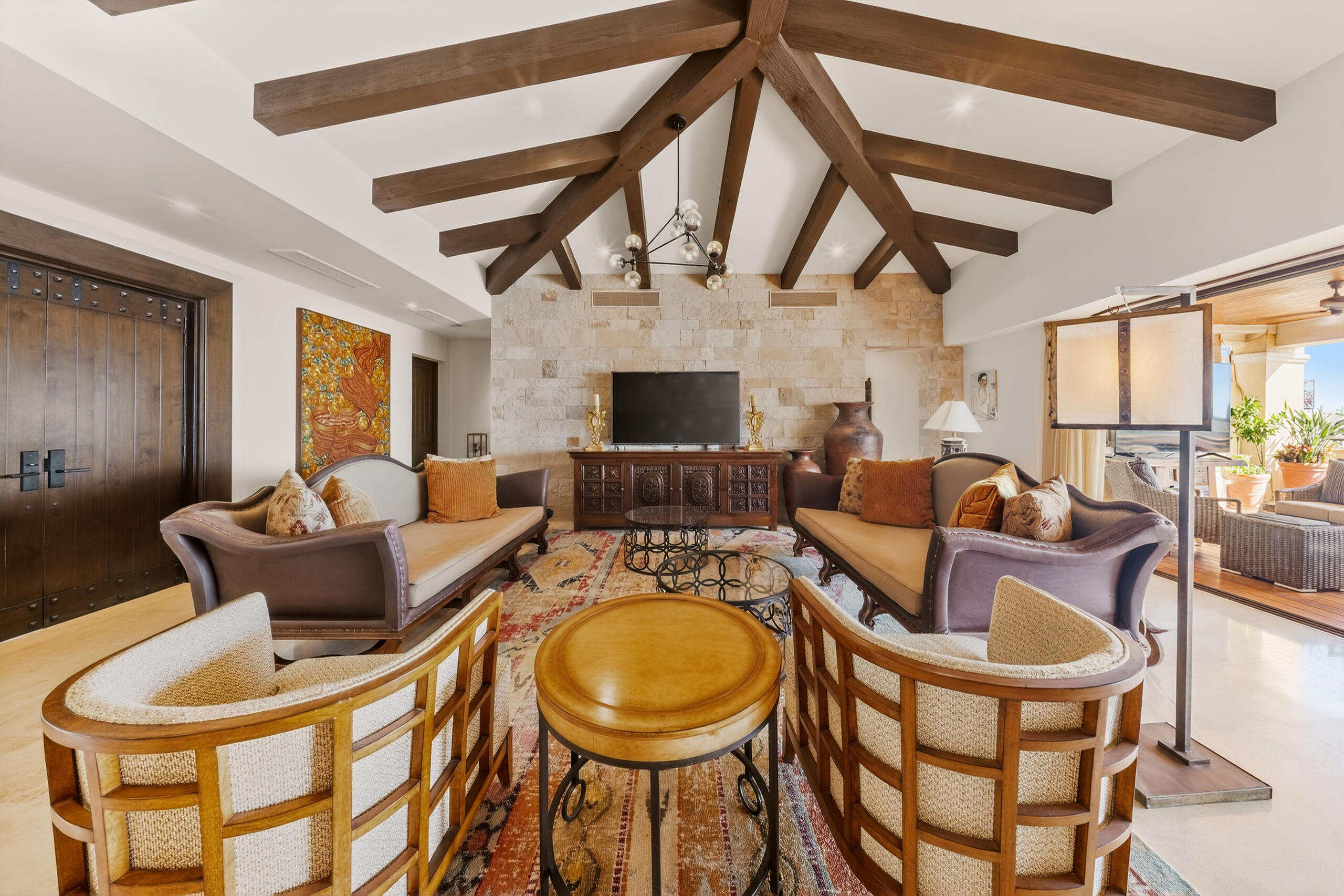 Coronado 4.6, Pacific