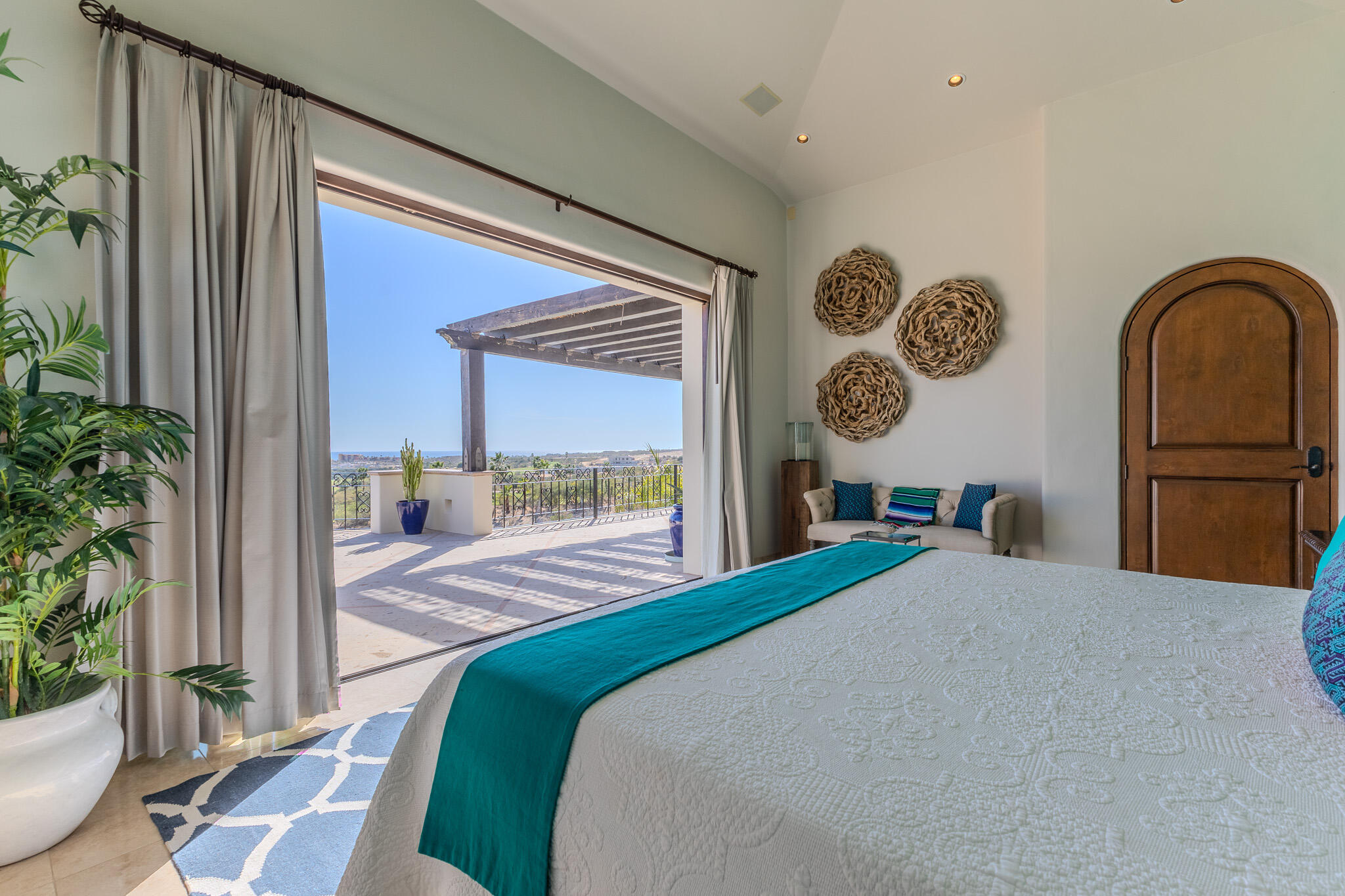 23 Las Colinas, Casa Alegria