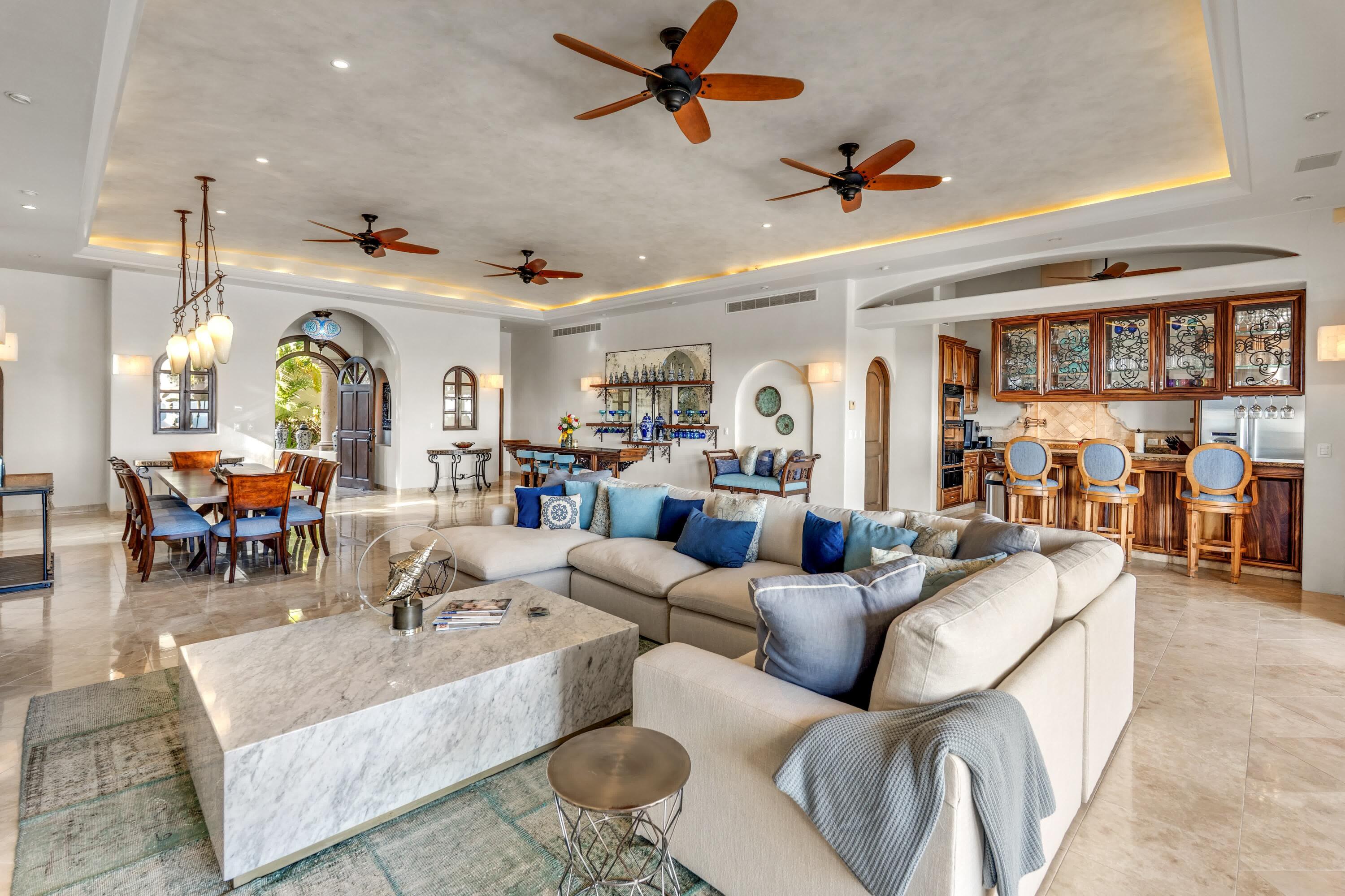 23 Las Colinas, Casa Alegria