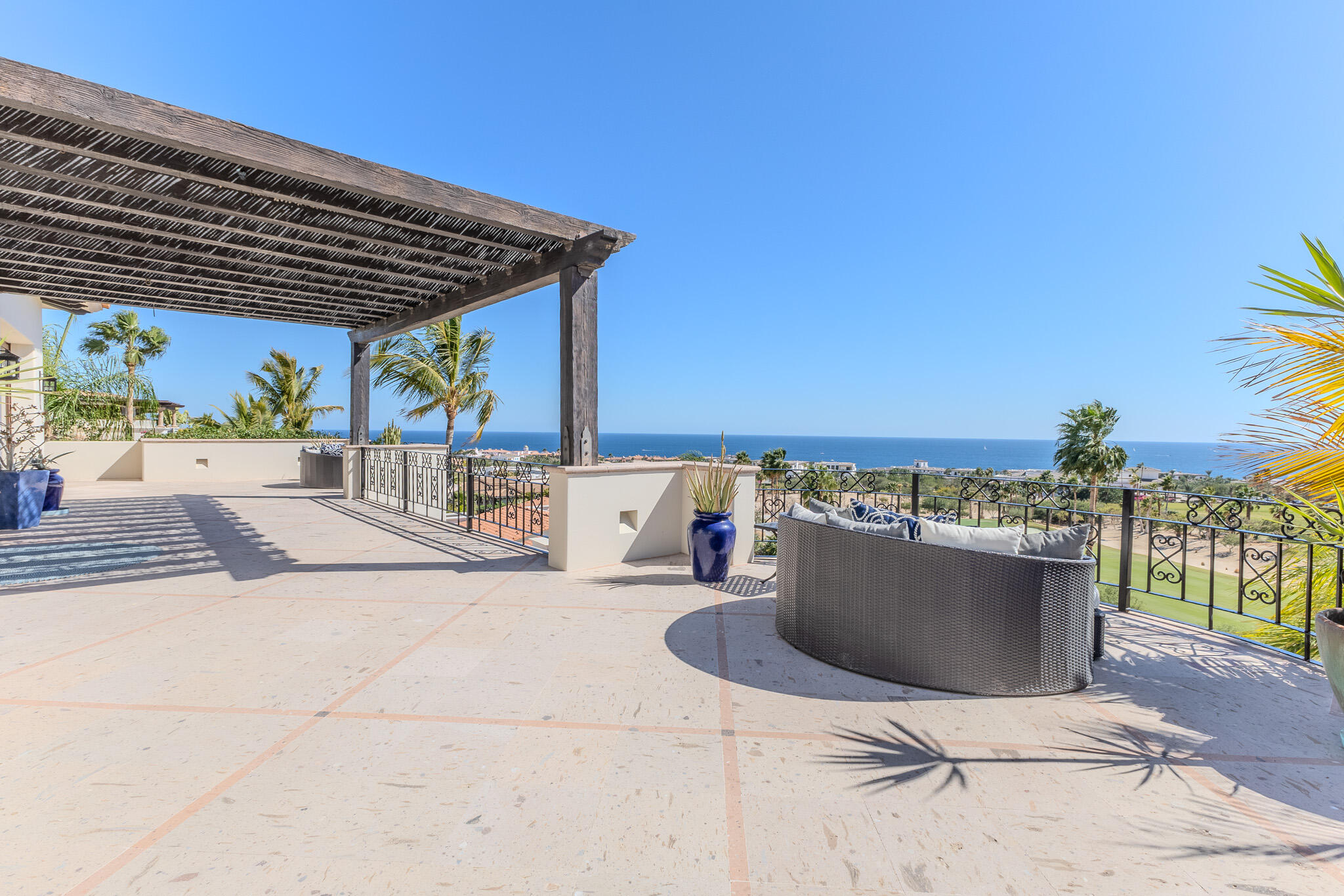 23 Las Colinas, Casa Alegria