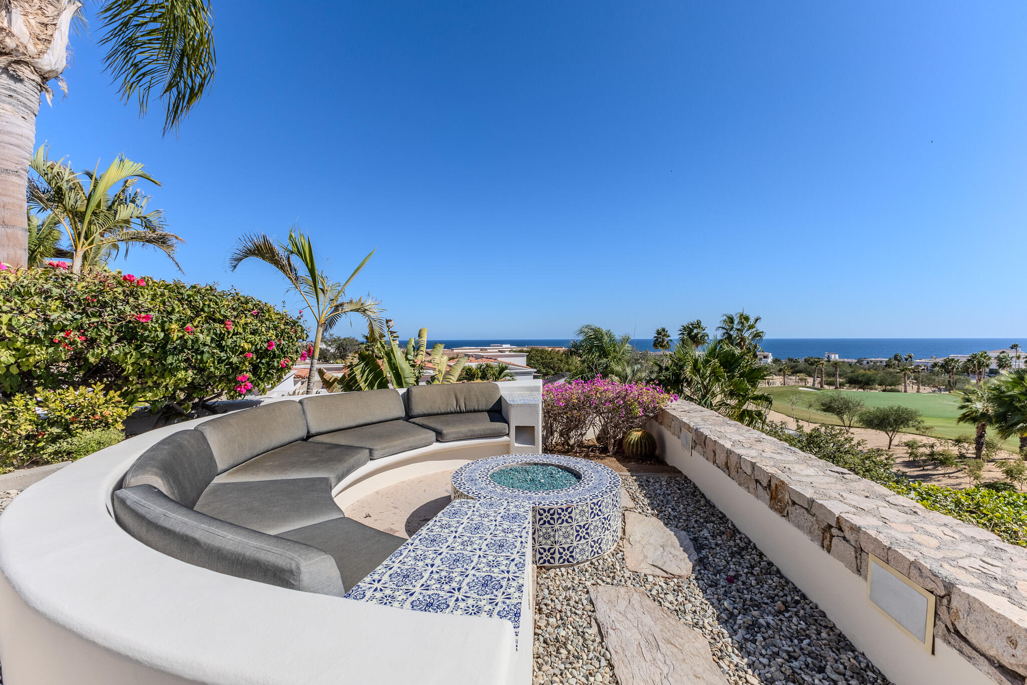 23 Las Colinas, Casa Alegria