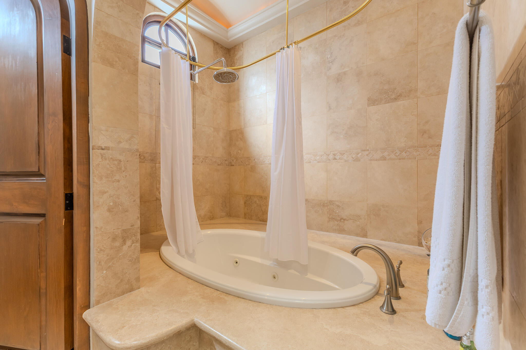 23 Las Colinas, Casa Alegria