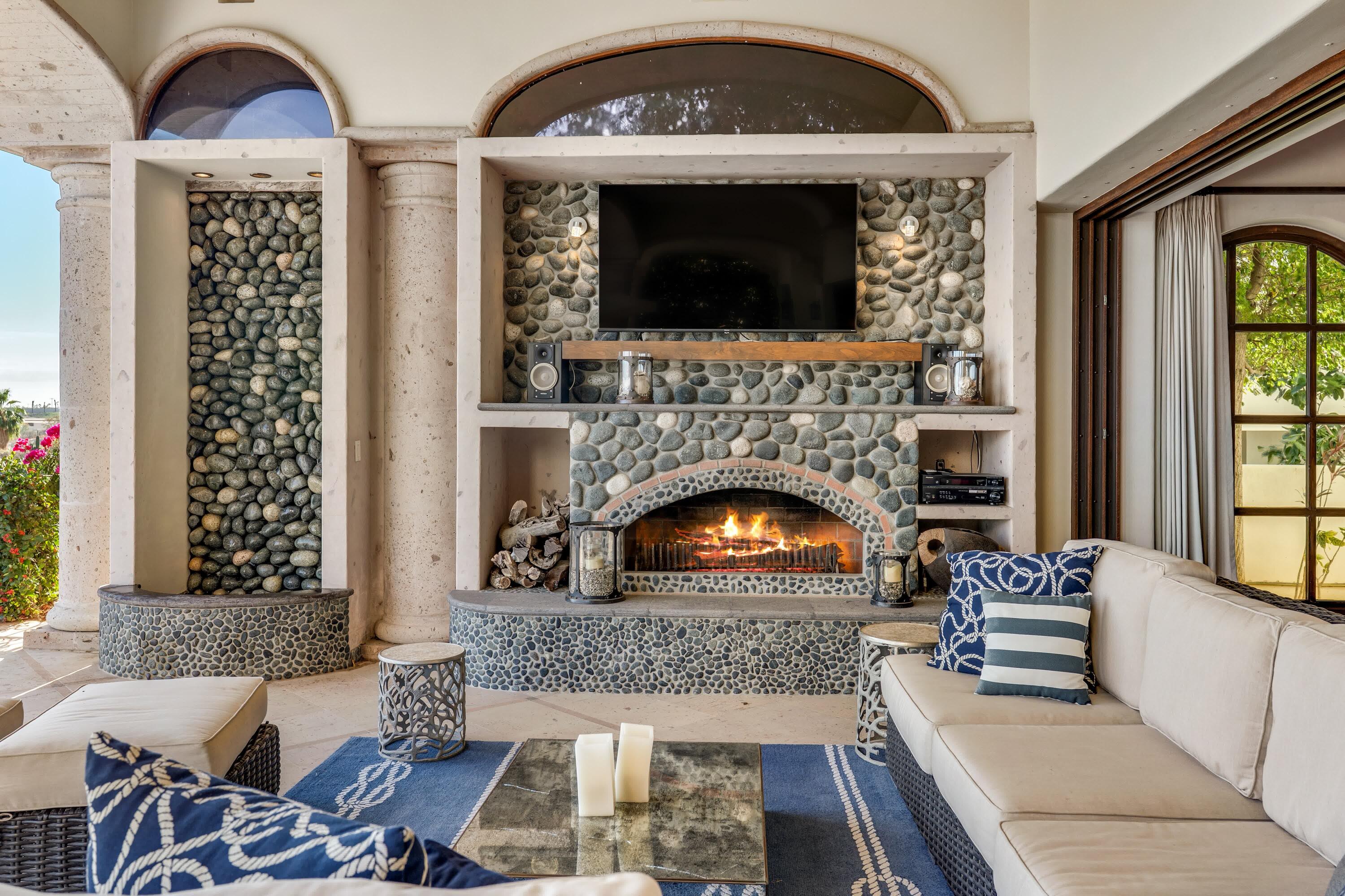 23 Las Colinas, Casa Alegria