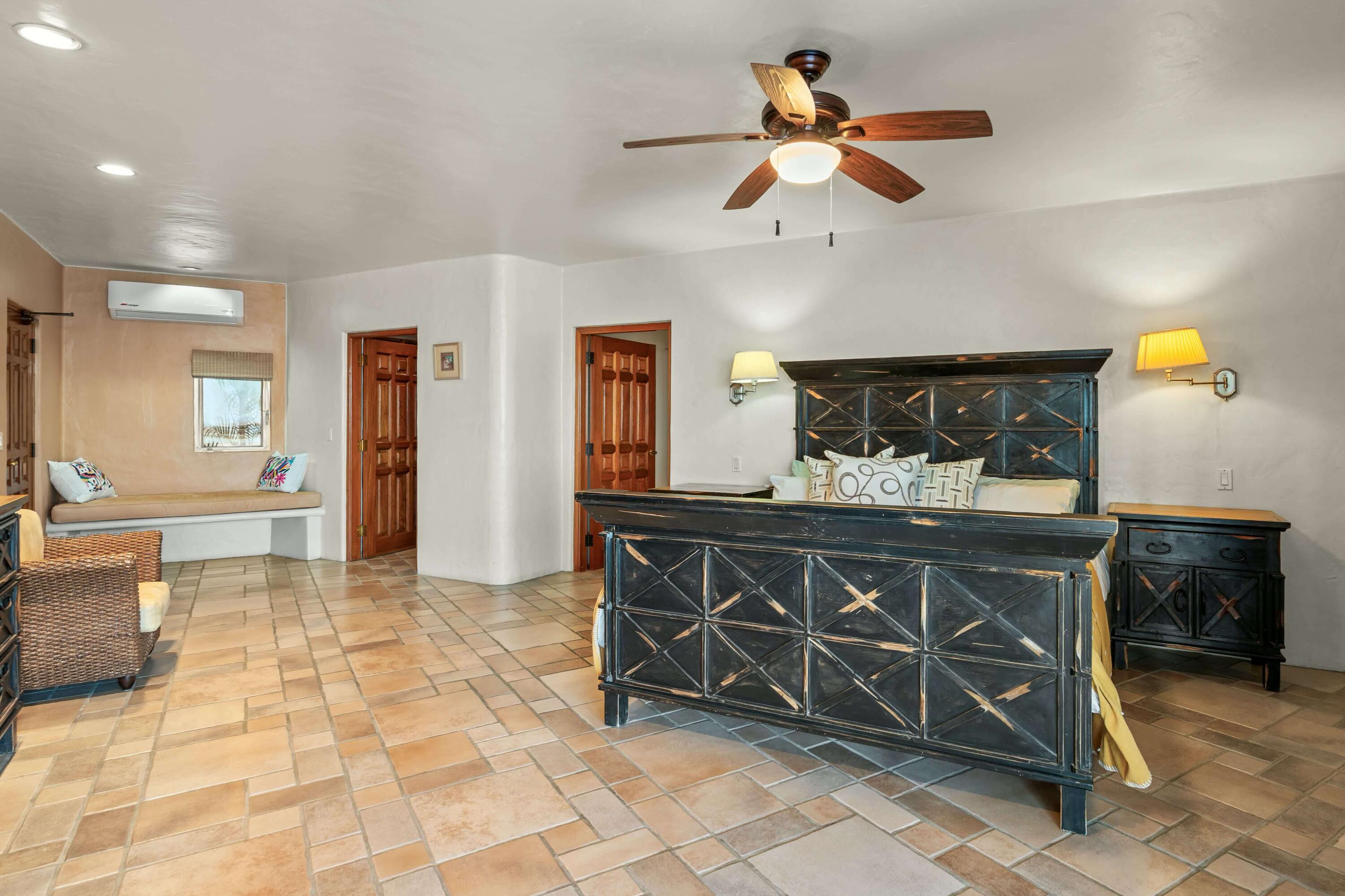 13B Los Frailes, Casa Olas Grandes