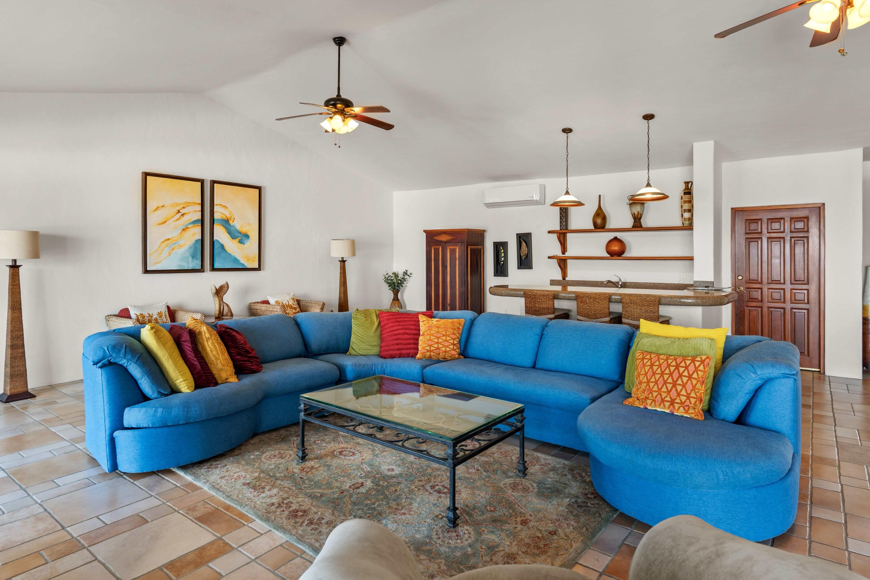 13B Los Frailes, Casa Olas Grandes