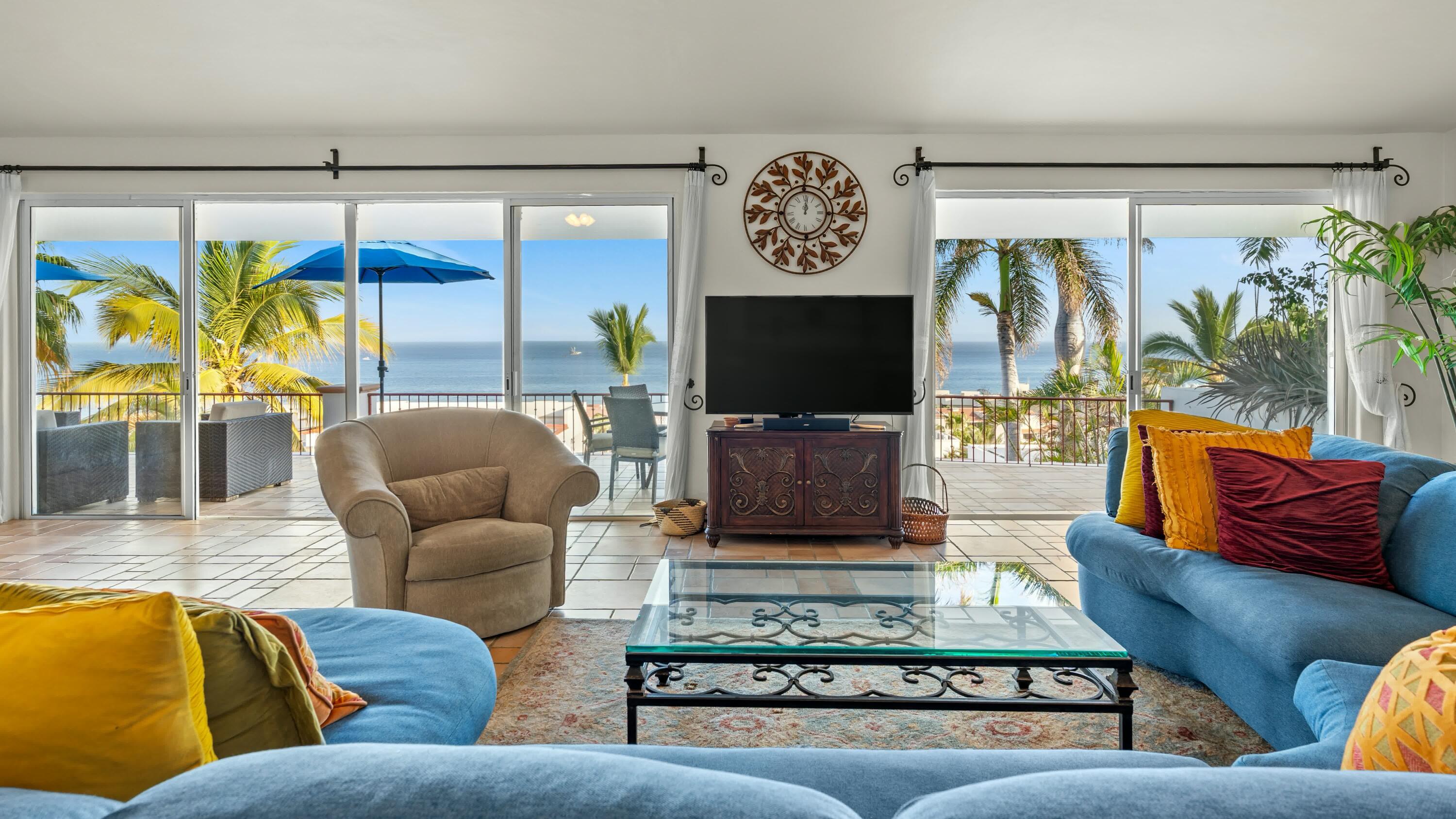 13B Los Frailes, Casa Olas Grandes