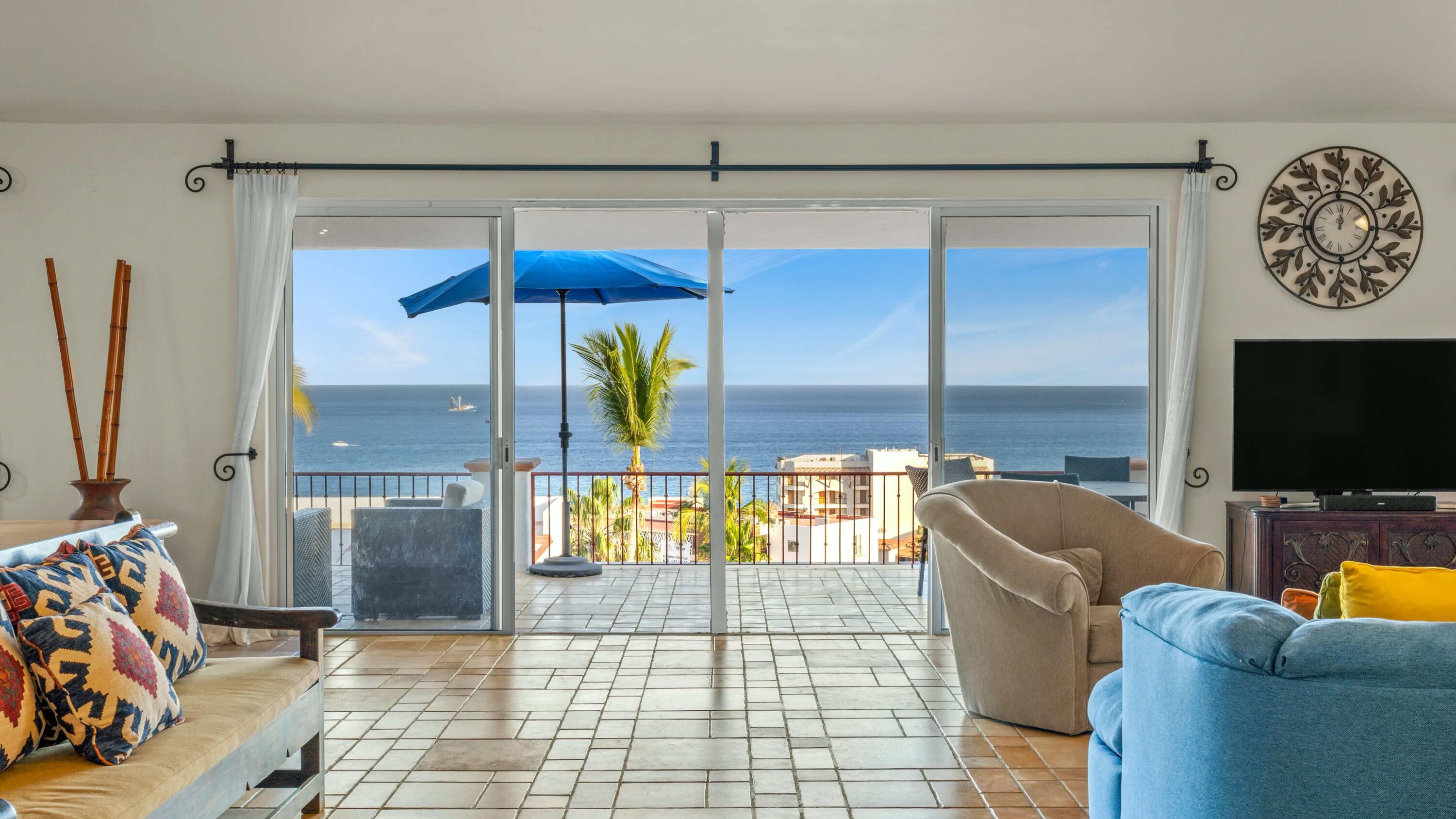 13B Los Frailes, Casa Olas Grandes