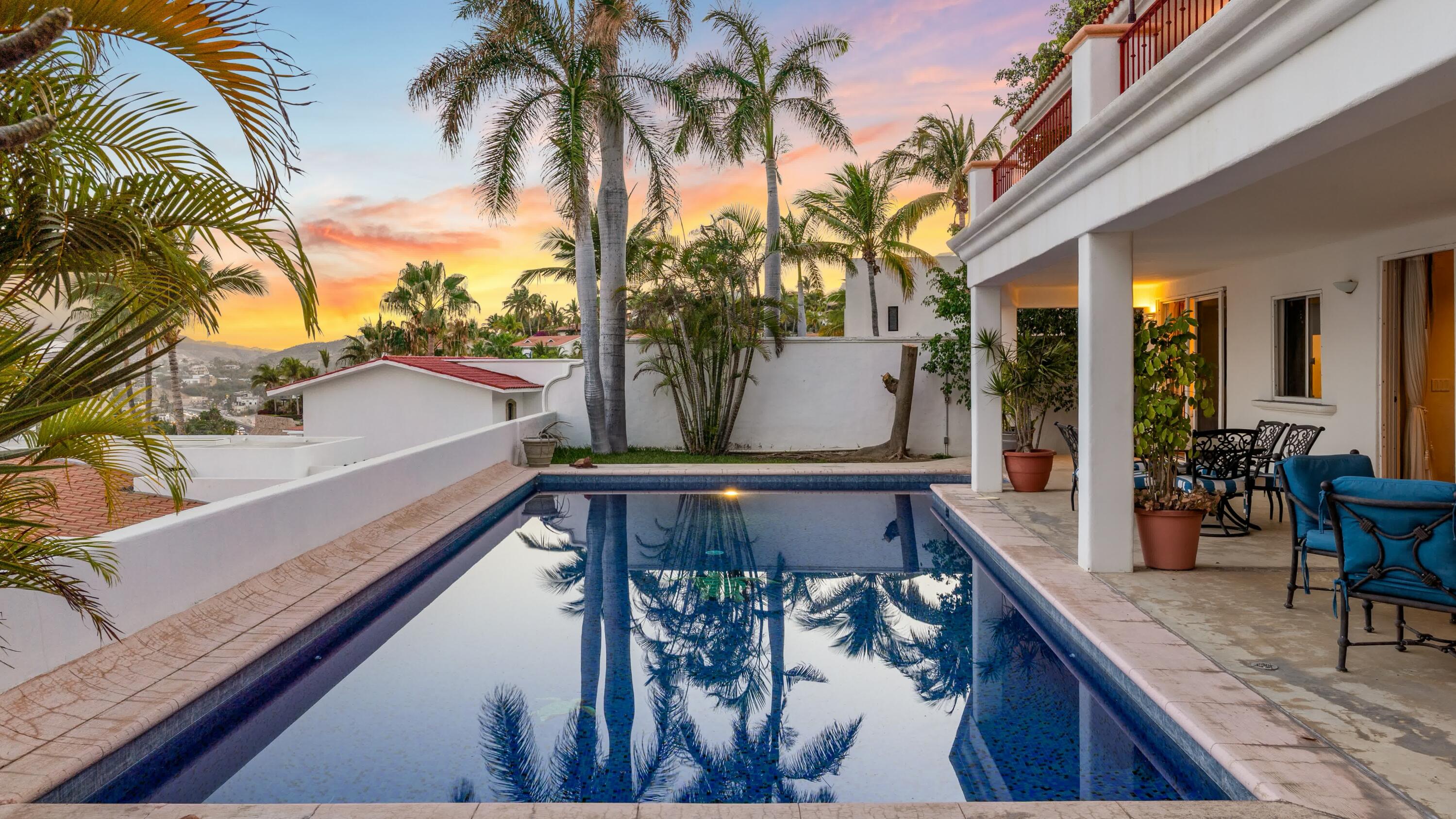 13B Los Frailes, Casa Olas Grandes