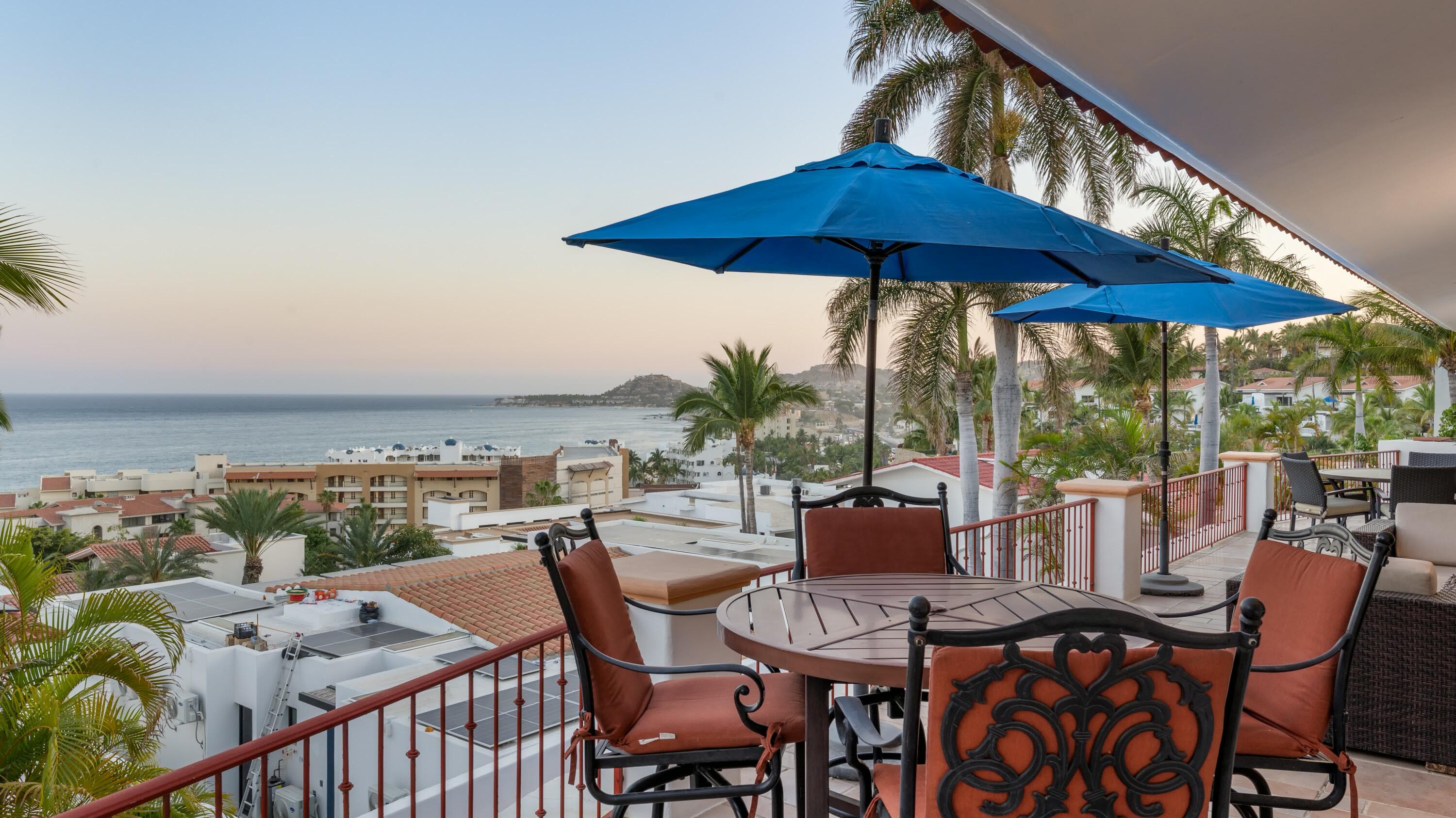 13B Los Frailes, Casa Olas Grandes