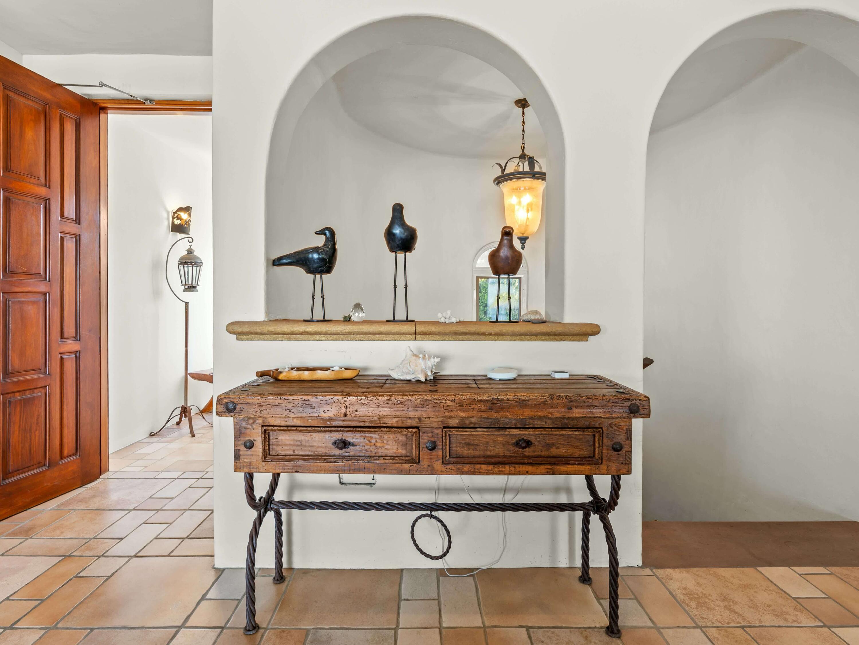 13B Los Frailes, Casa Olas Grandes