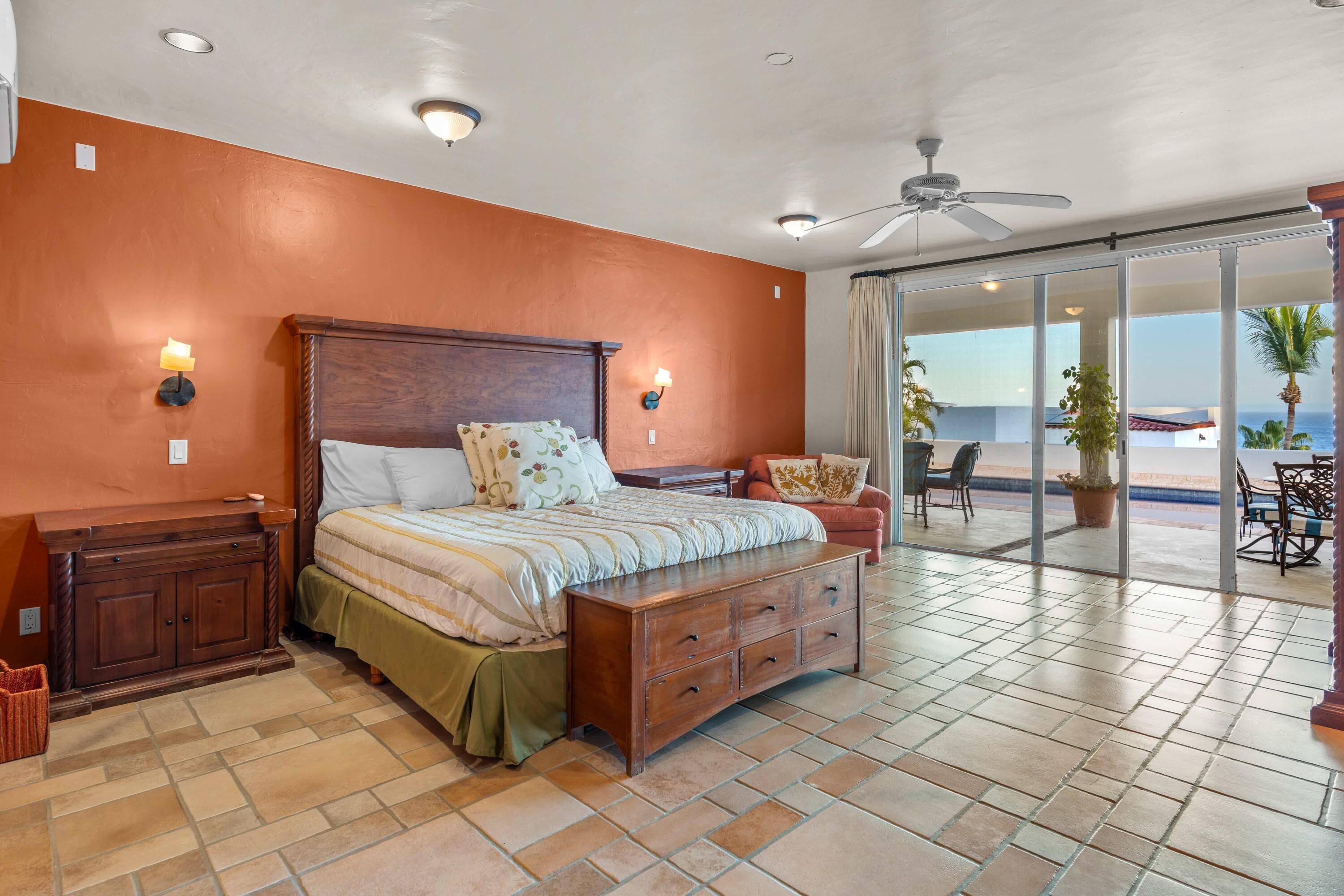 13B Los Frailes, Casa Olas Grandes