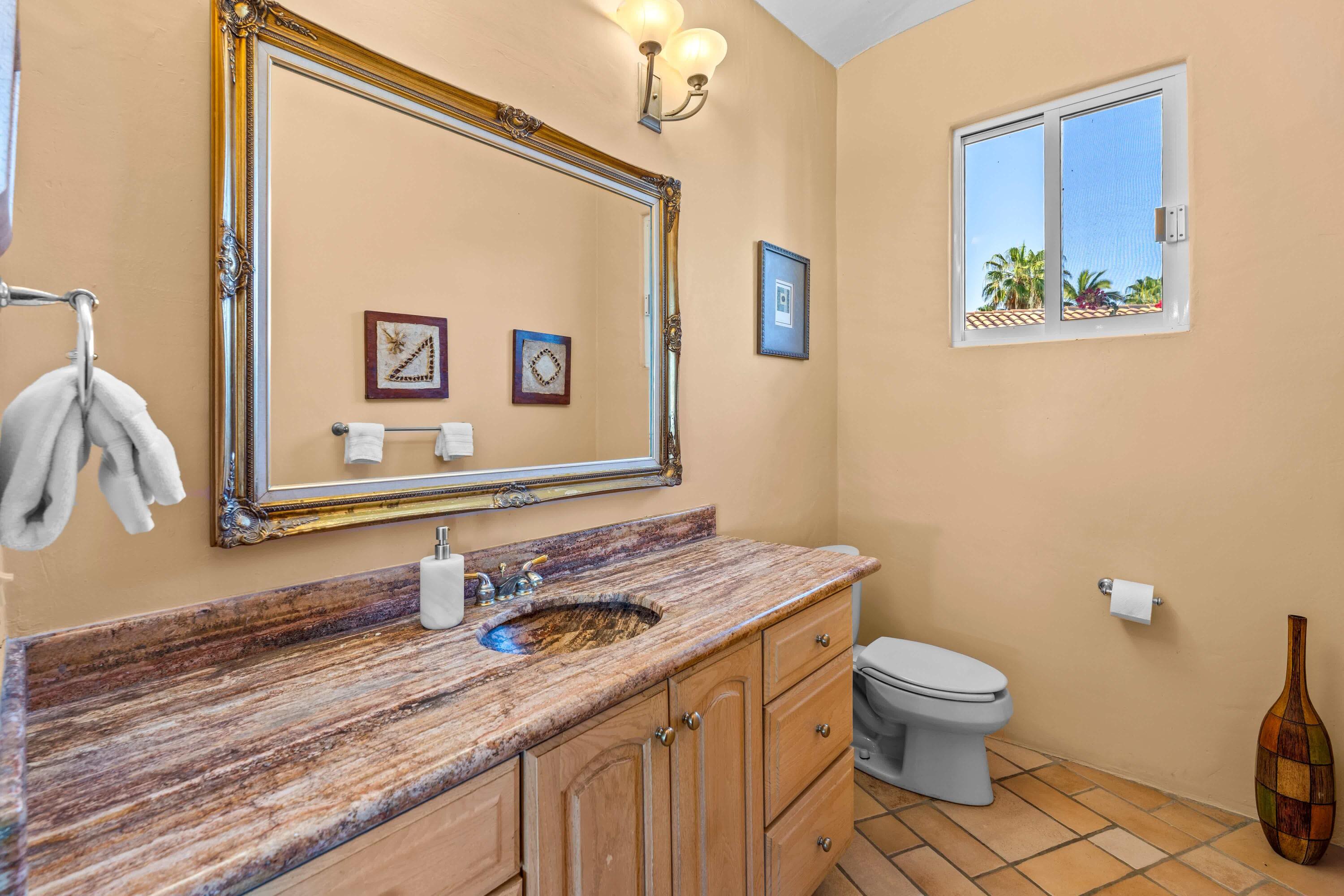 13B Los Frailes, Casa Olas Grandes