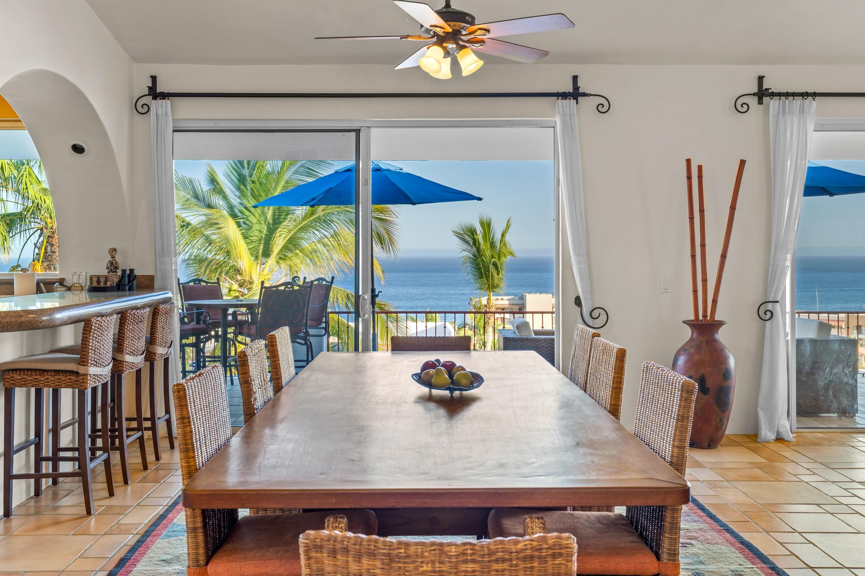 13B Los Frailes, Casa Olas Grandes